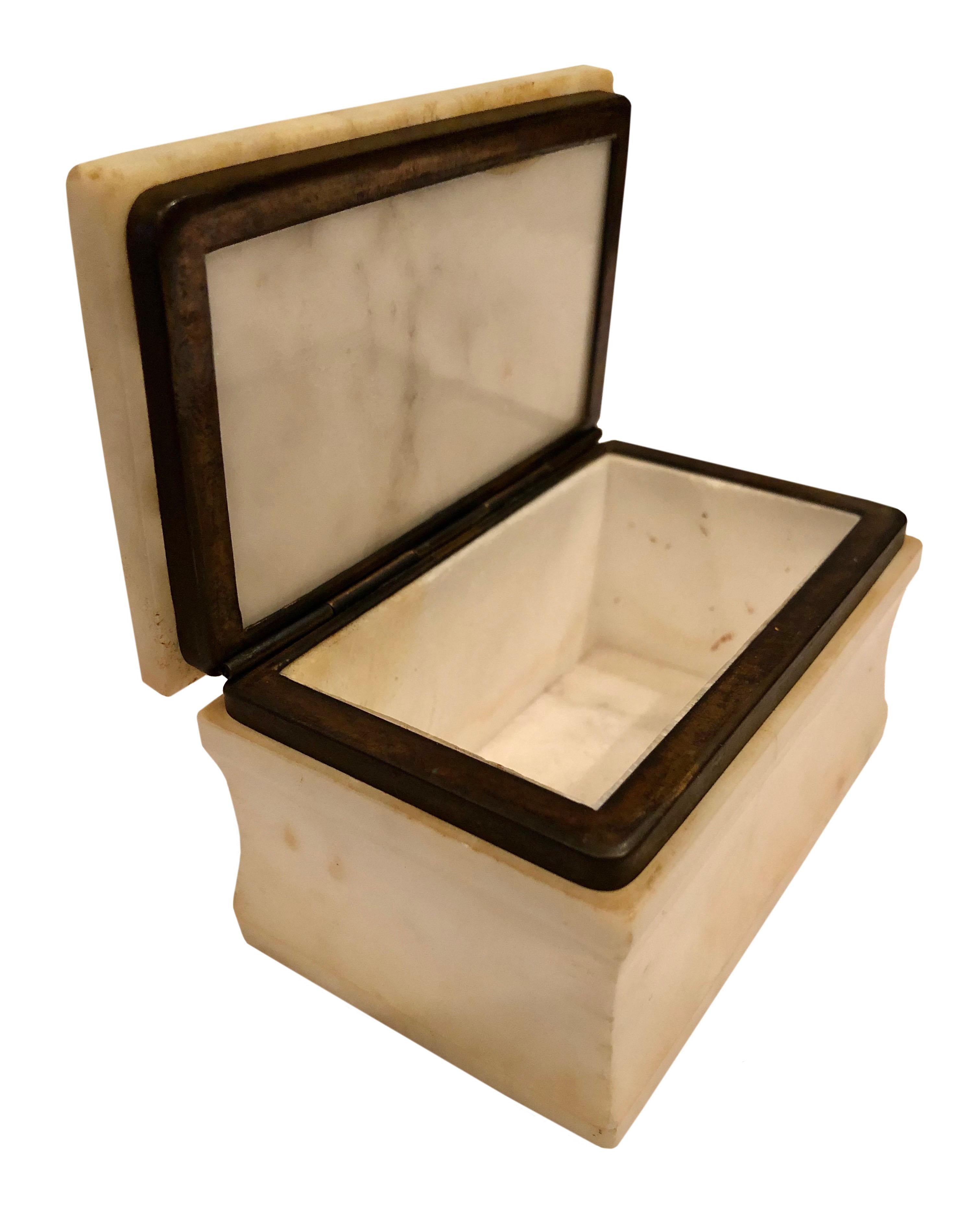 Mid-20th Century 1940s Italian Marble Box For Sale