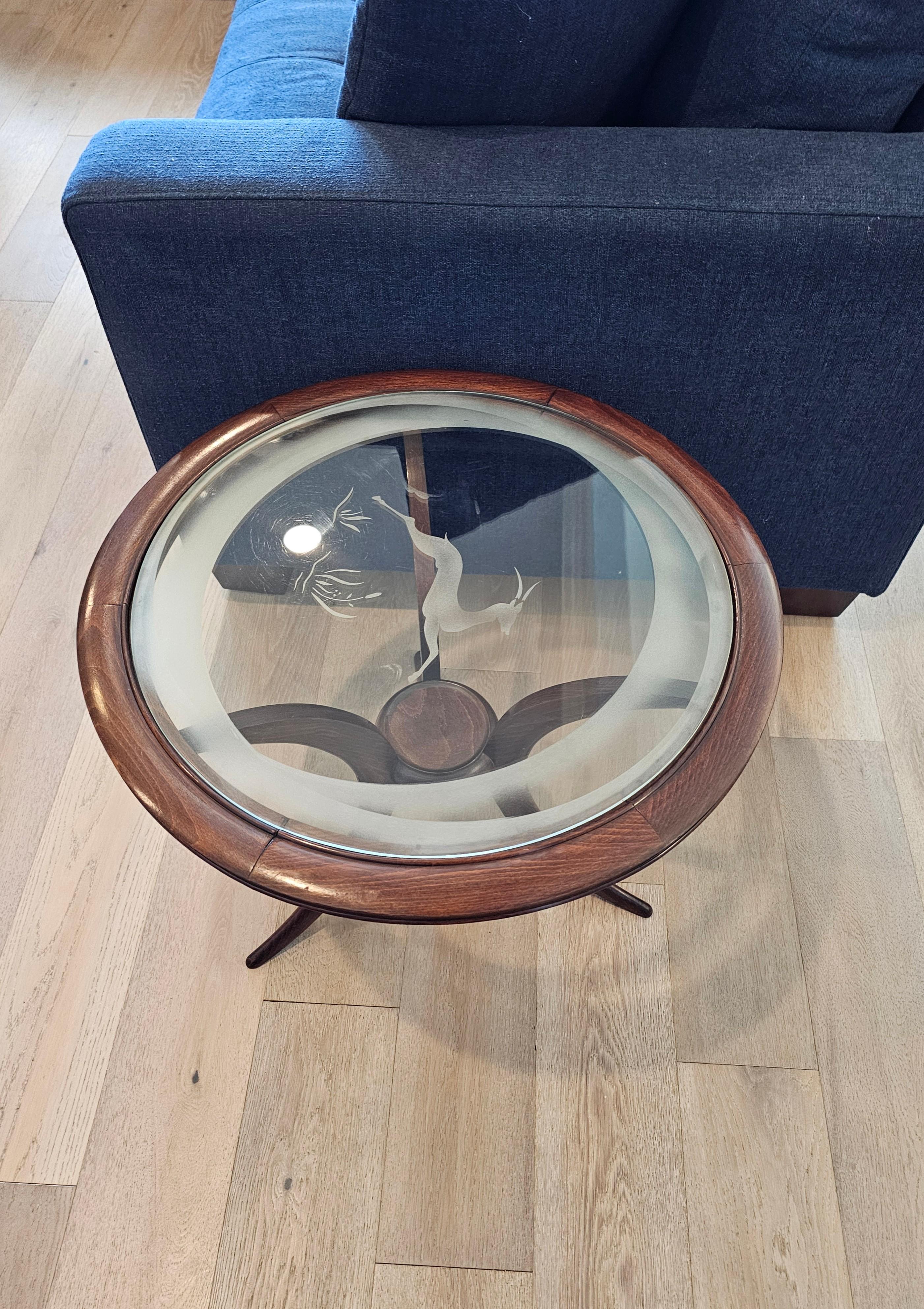 1940s Italian Mid-Century Modern Round Etched Glass Side Table  For Sale 11