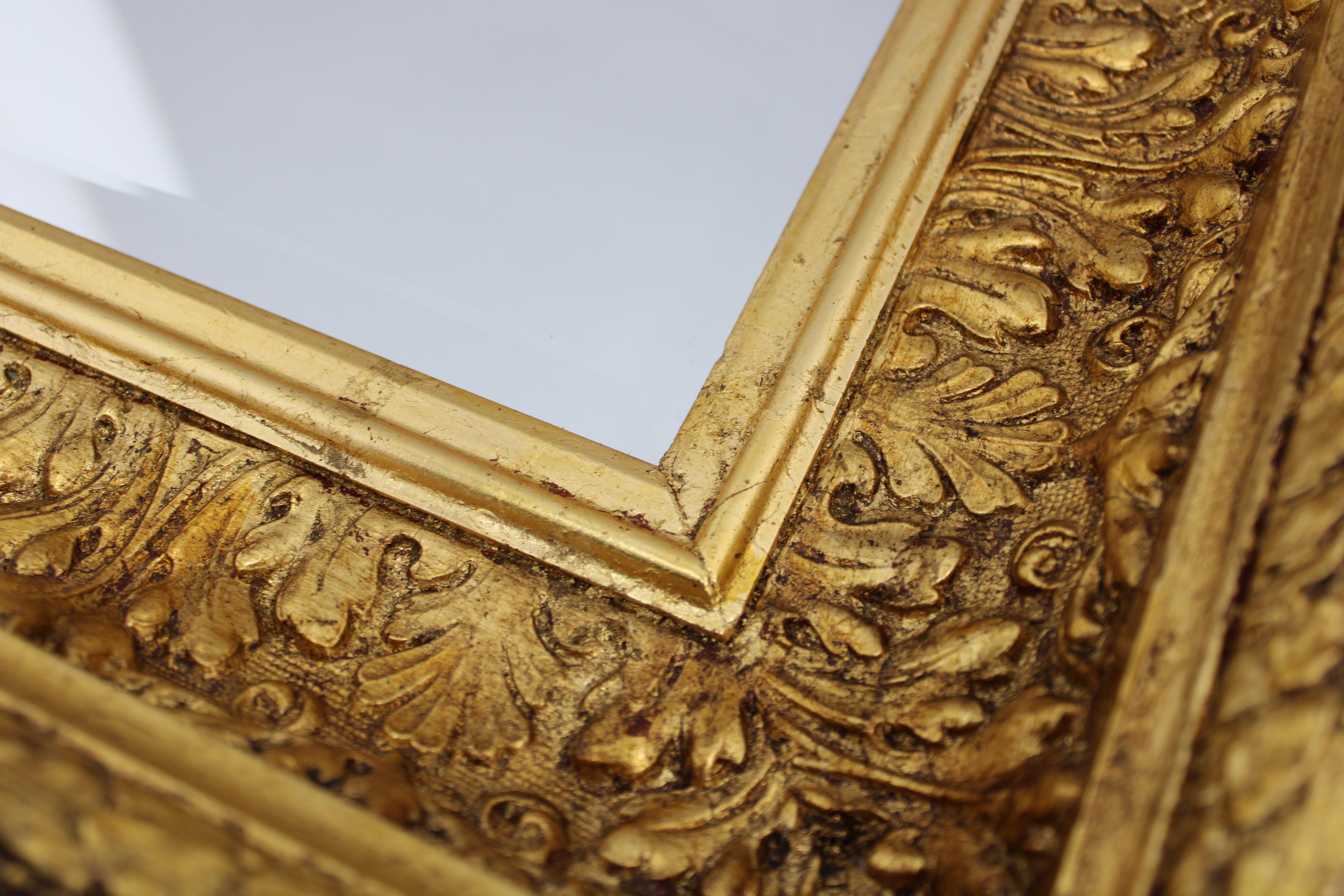 Italienischer Spiegel aus den 1940er Jahren mit goldenem Holzrahmen  im Angebot 7