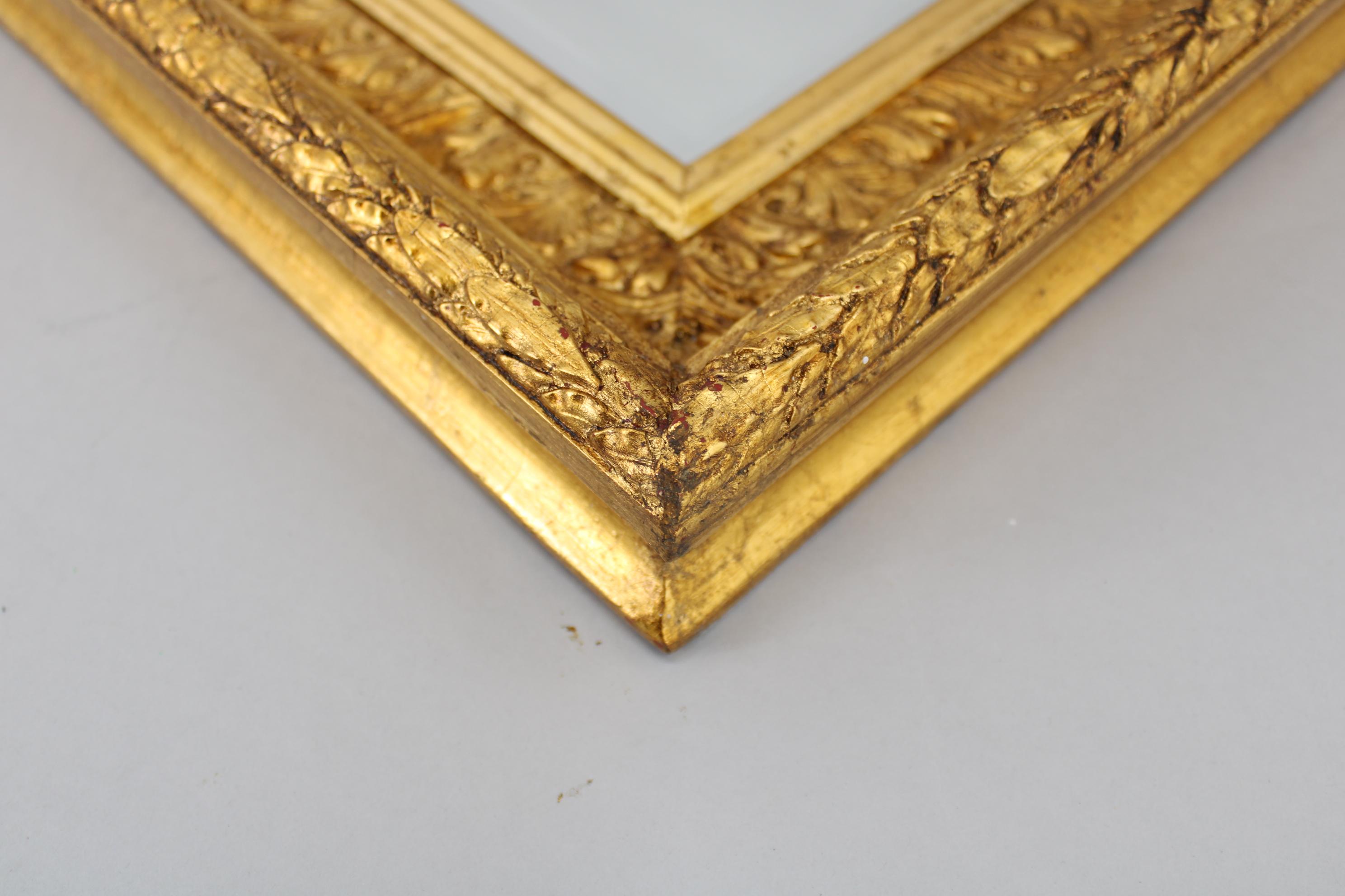 Italienischer Spiegel aus den 1940er Jahren mit goldenem Holzrahmen  im Angebot 4