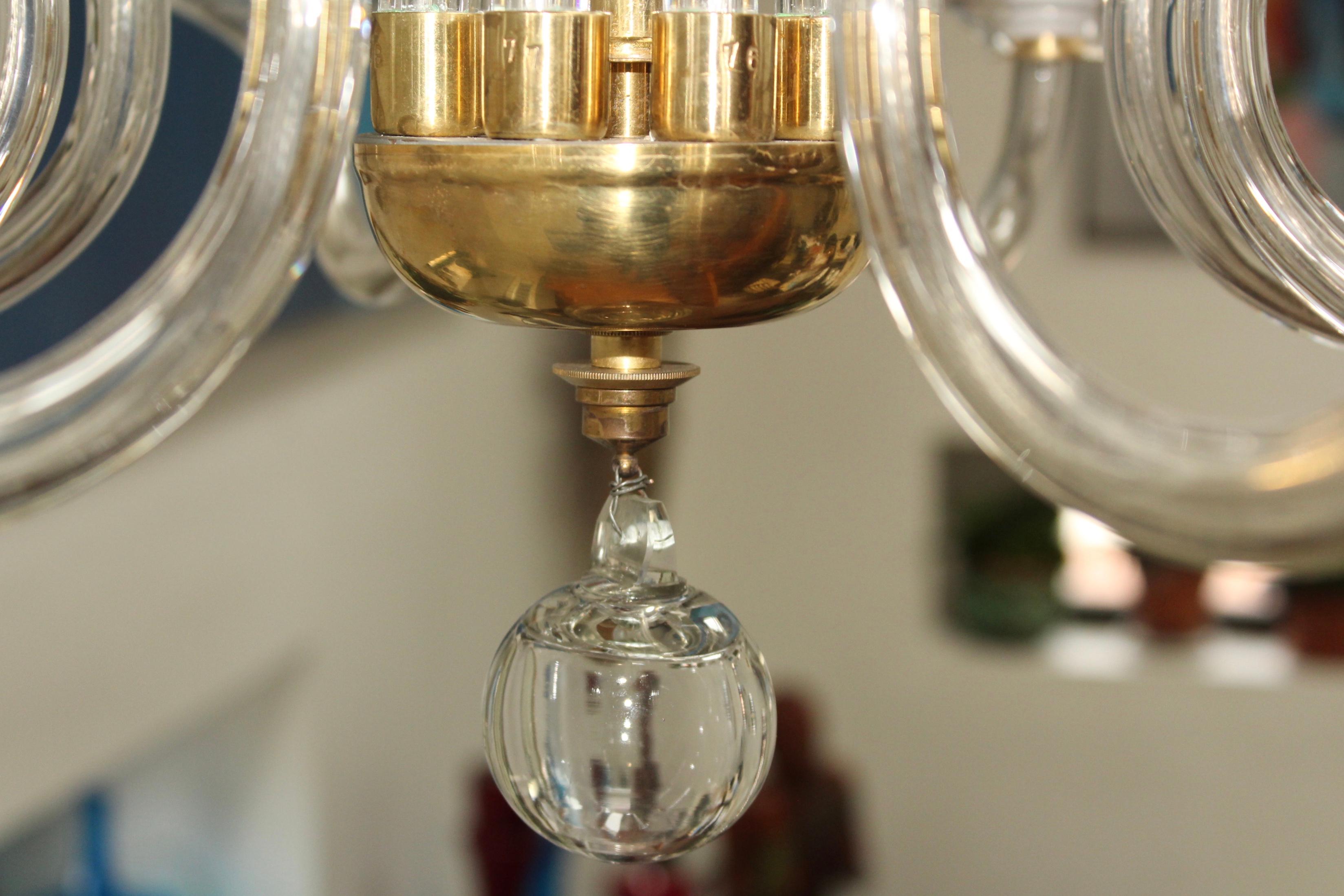 Lustre italien des années 1940 en verre de Murano et laiton en vente 12