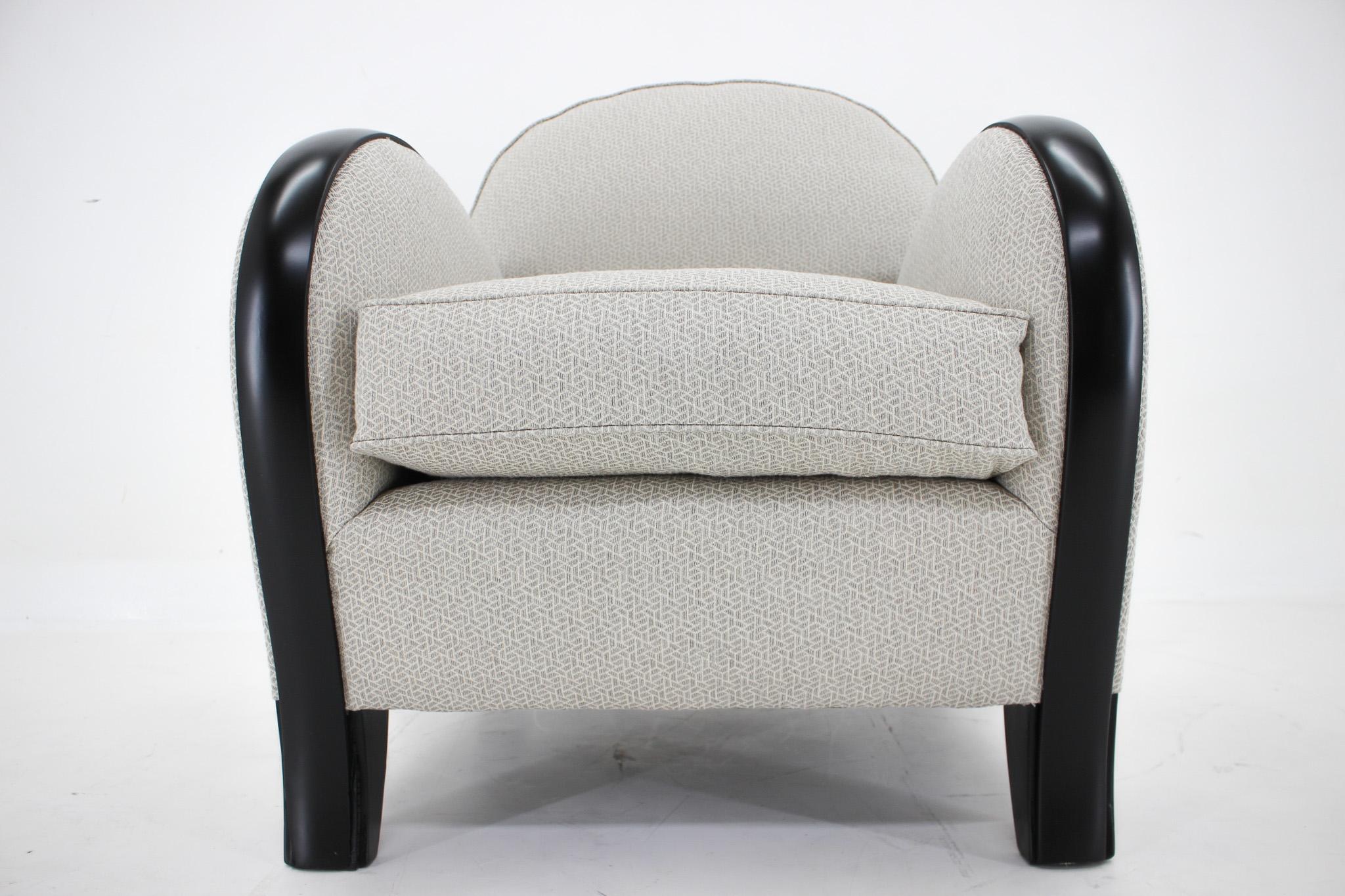 1940s Italian Newly Upholstered Armchair 1