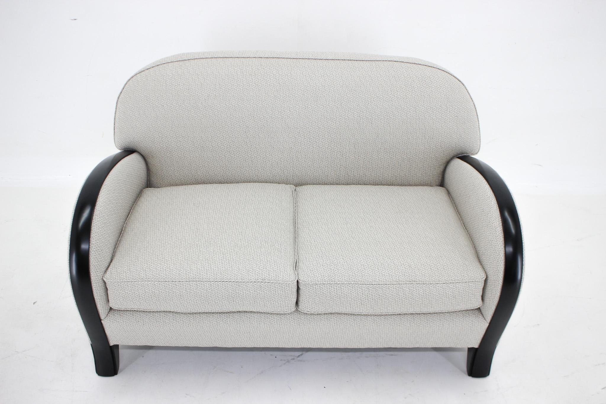 1940s Italian Newly Upholstered Two Seat Sofa For Sale 5