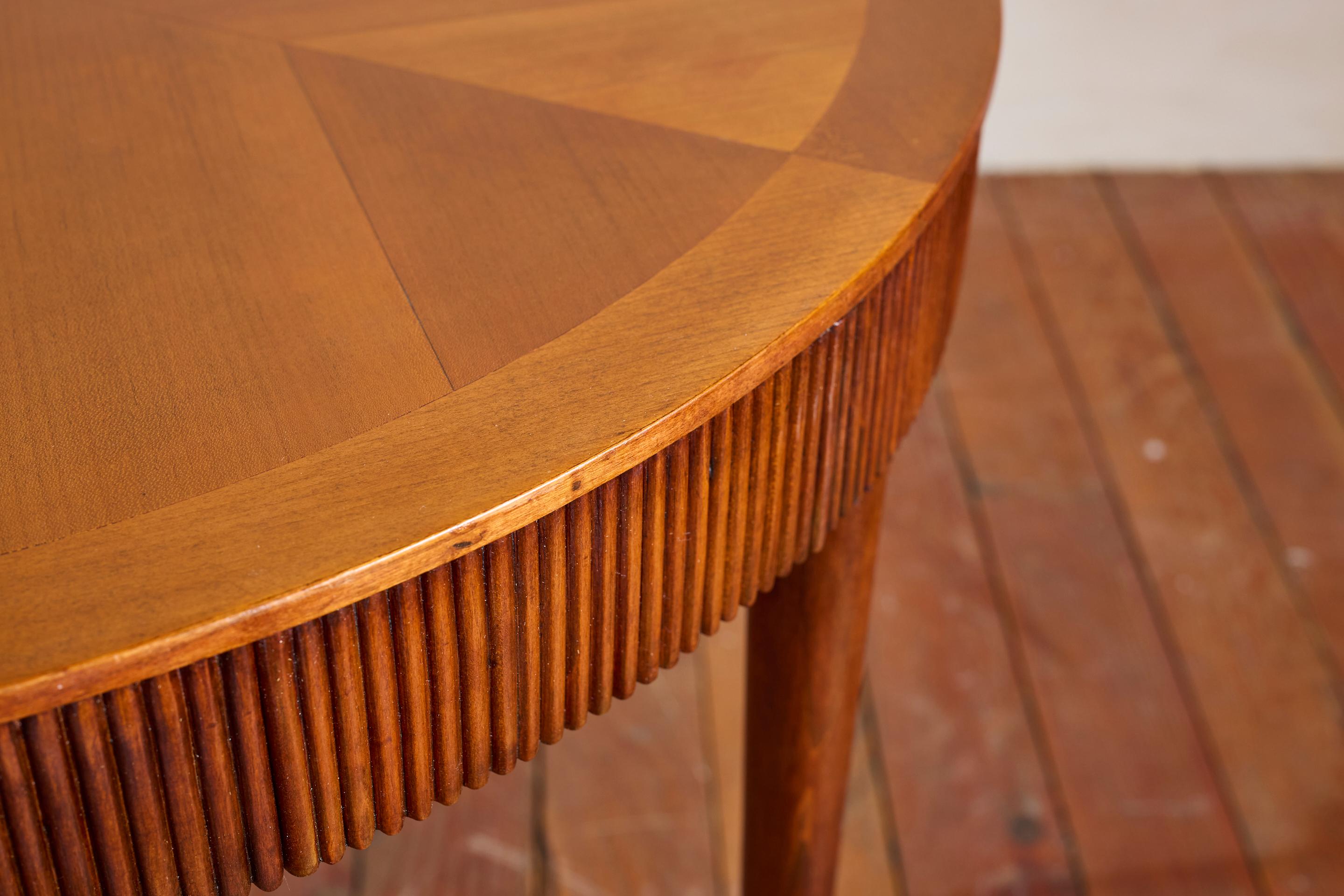 1940's Italian Oak Table w/ Drawers For Sale 7