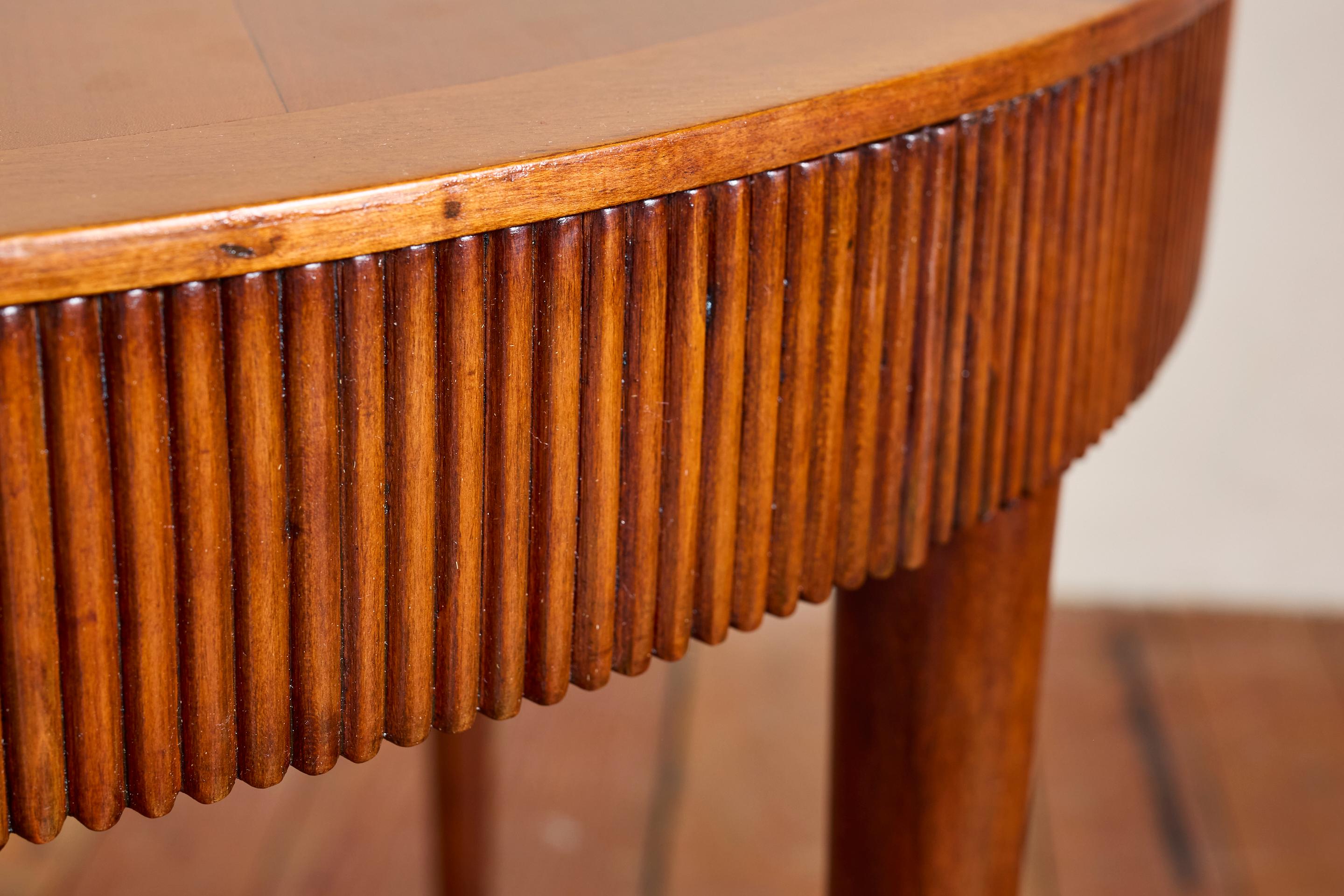 1940's Italian Oak Table w/ Drawers For Sale 12
