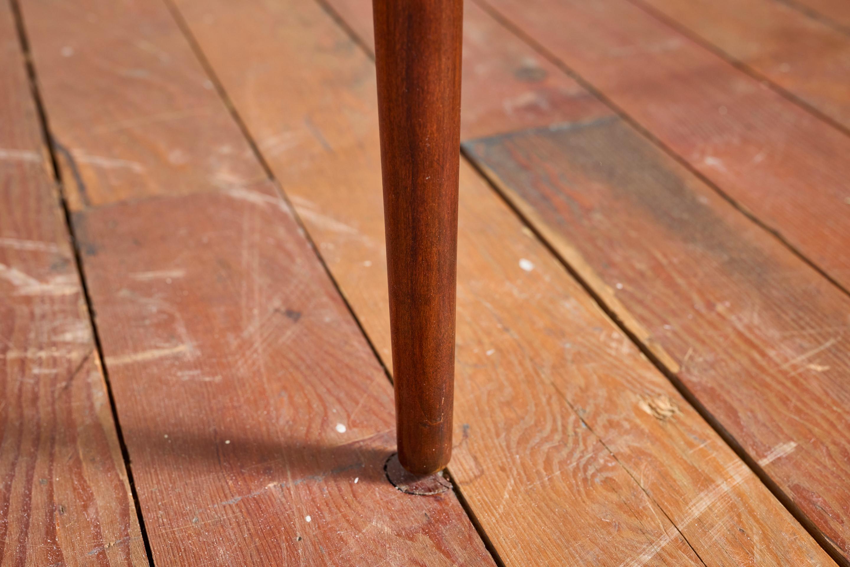 1940's Italian Oak Table w/ Drawers For Sale 4