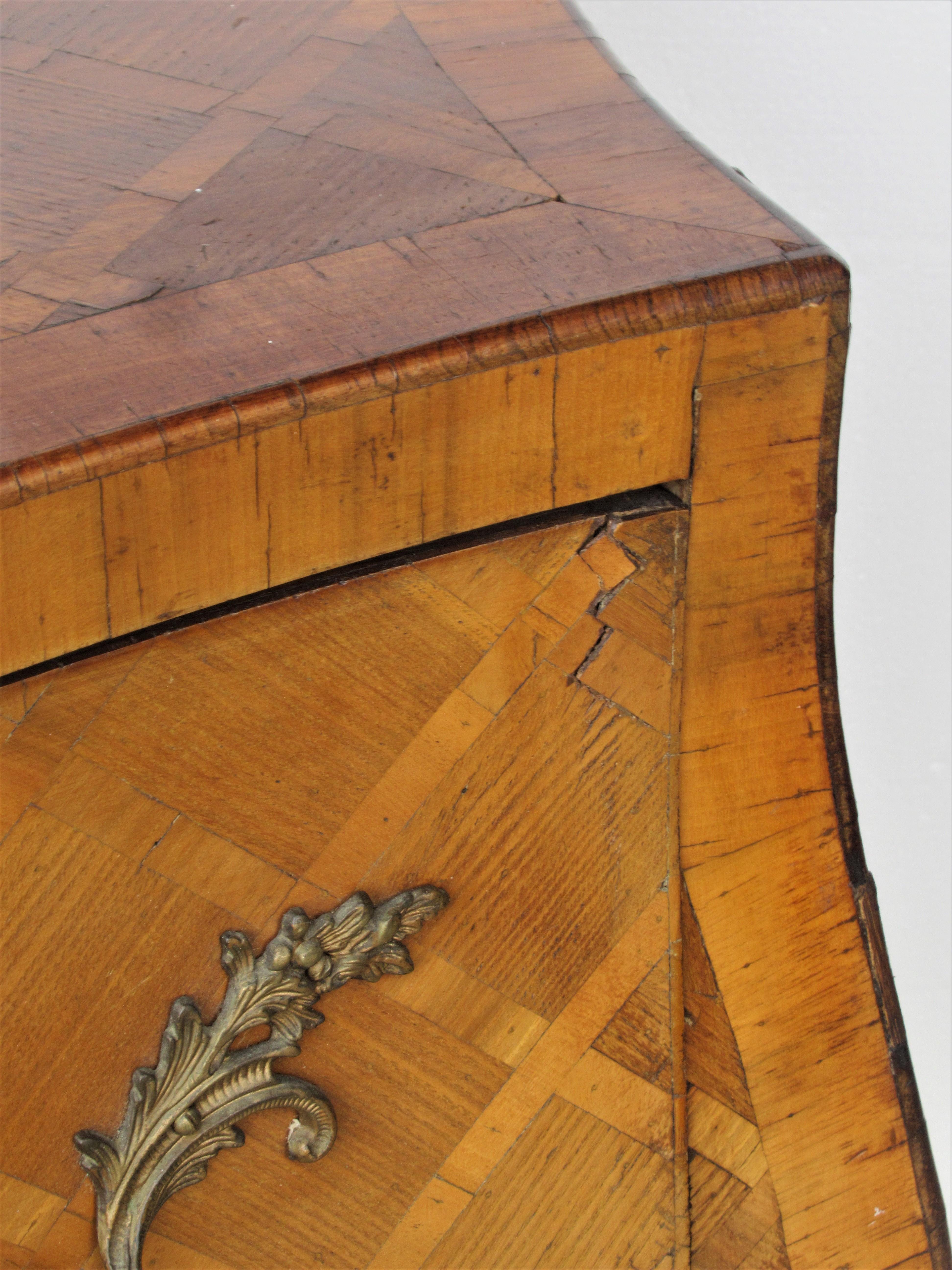  Italian Olive Wood Parquetry Commode 7