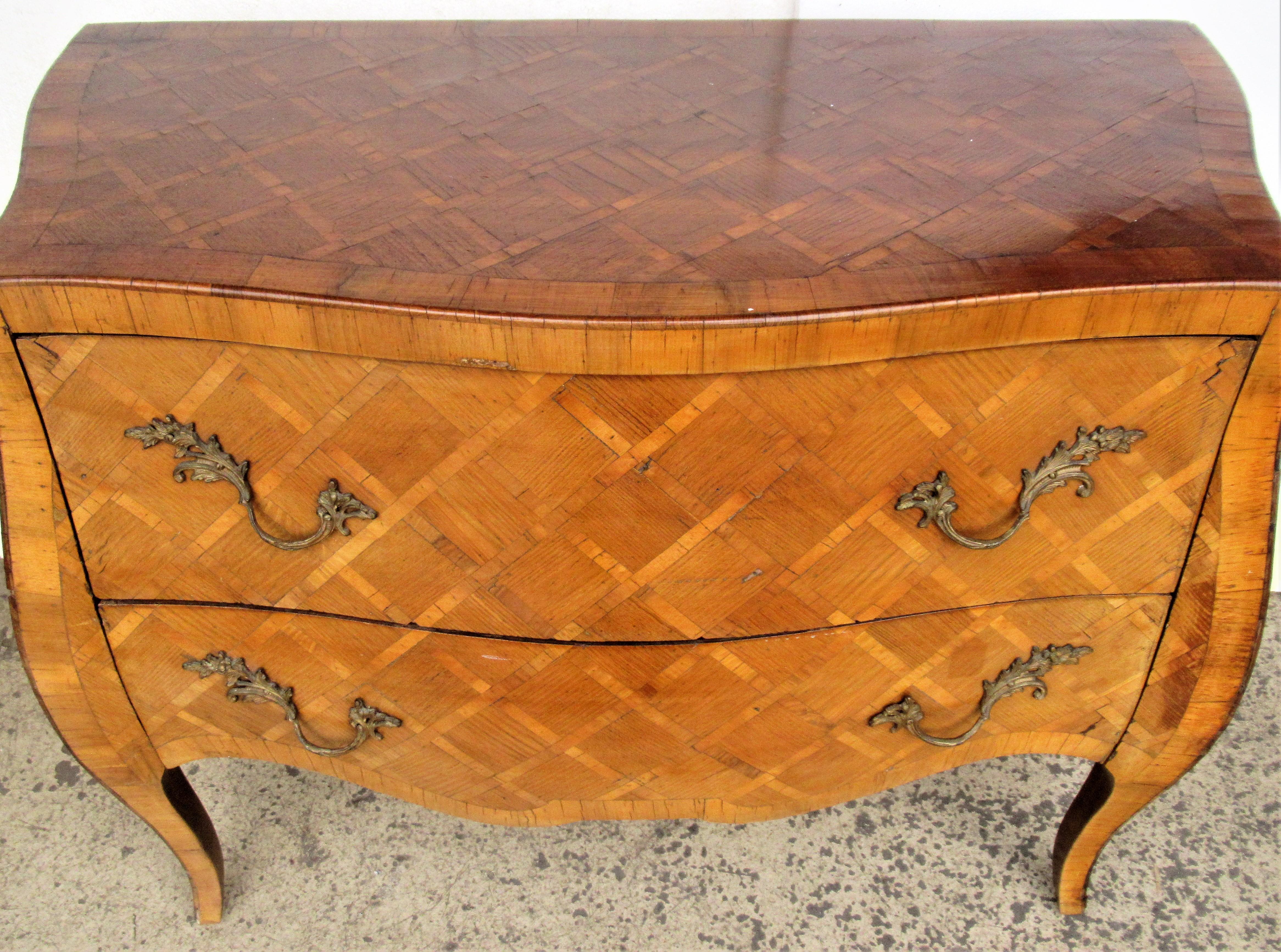  Italian Olive Wood Parquetry Commode 10