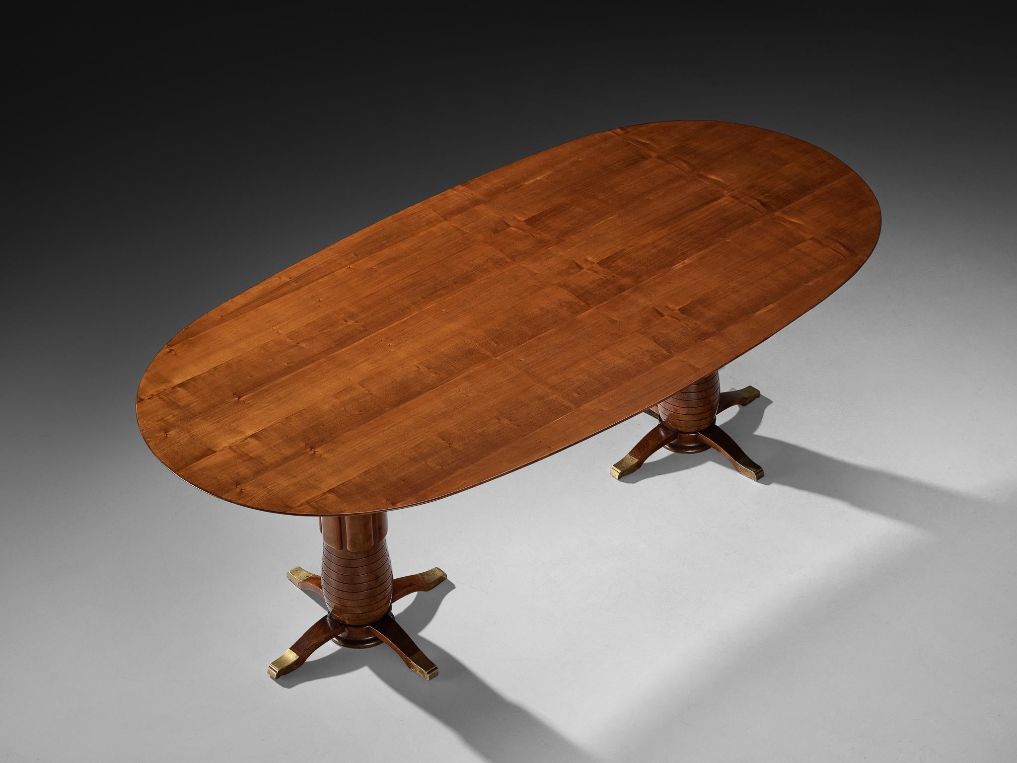 Mesa de comedor italiana Art Decó de 1940, de forma ovalada, en cerezo y latón Latón en venta