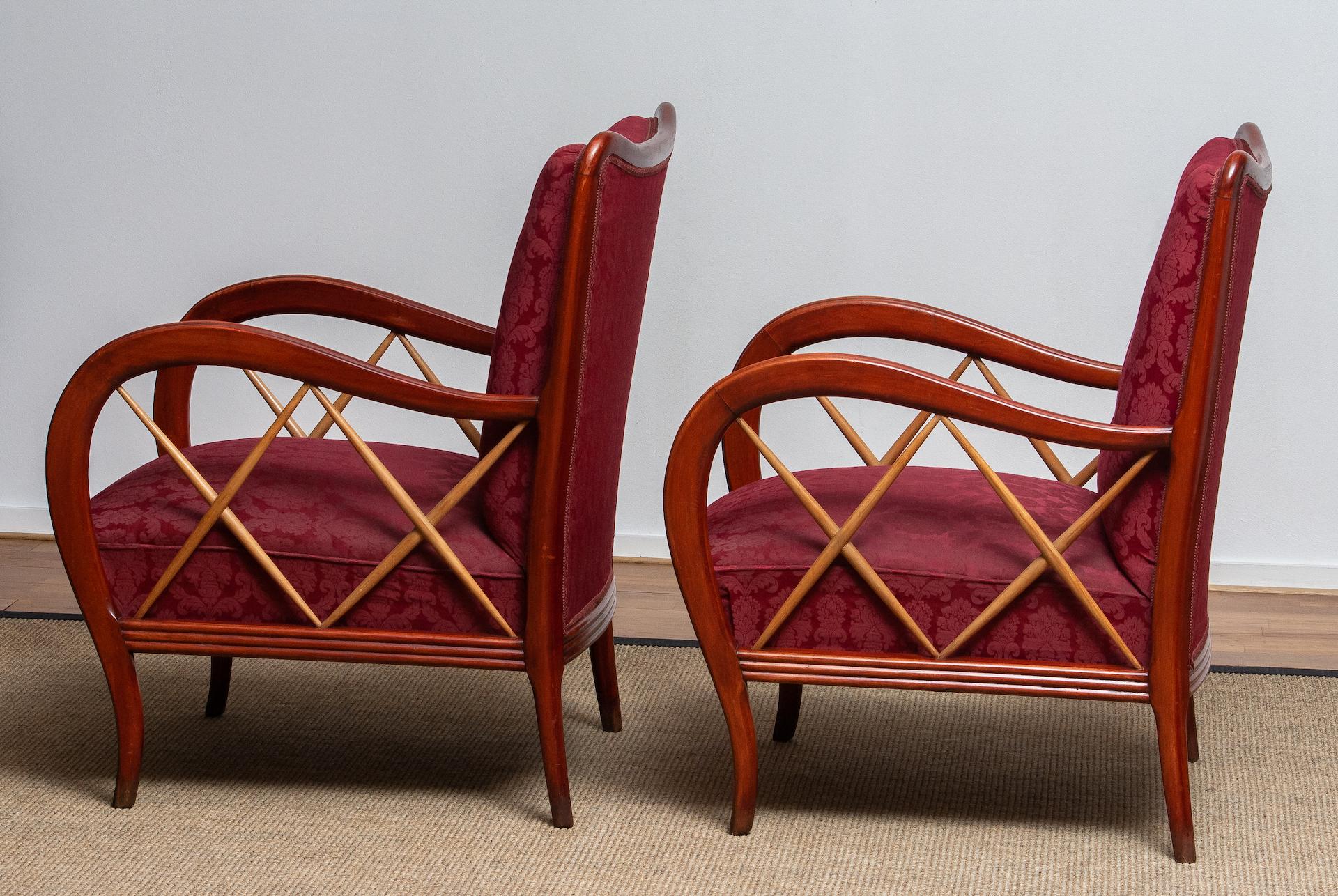 1940s Italian Pair of Paolo Buffa Lounge Chairs in Mahogany and Beech 7