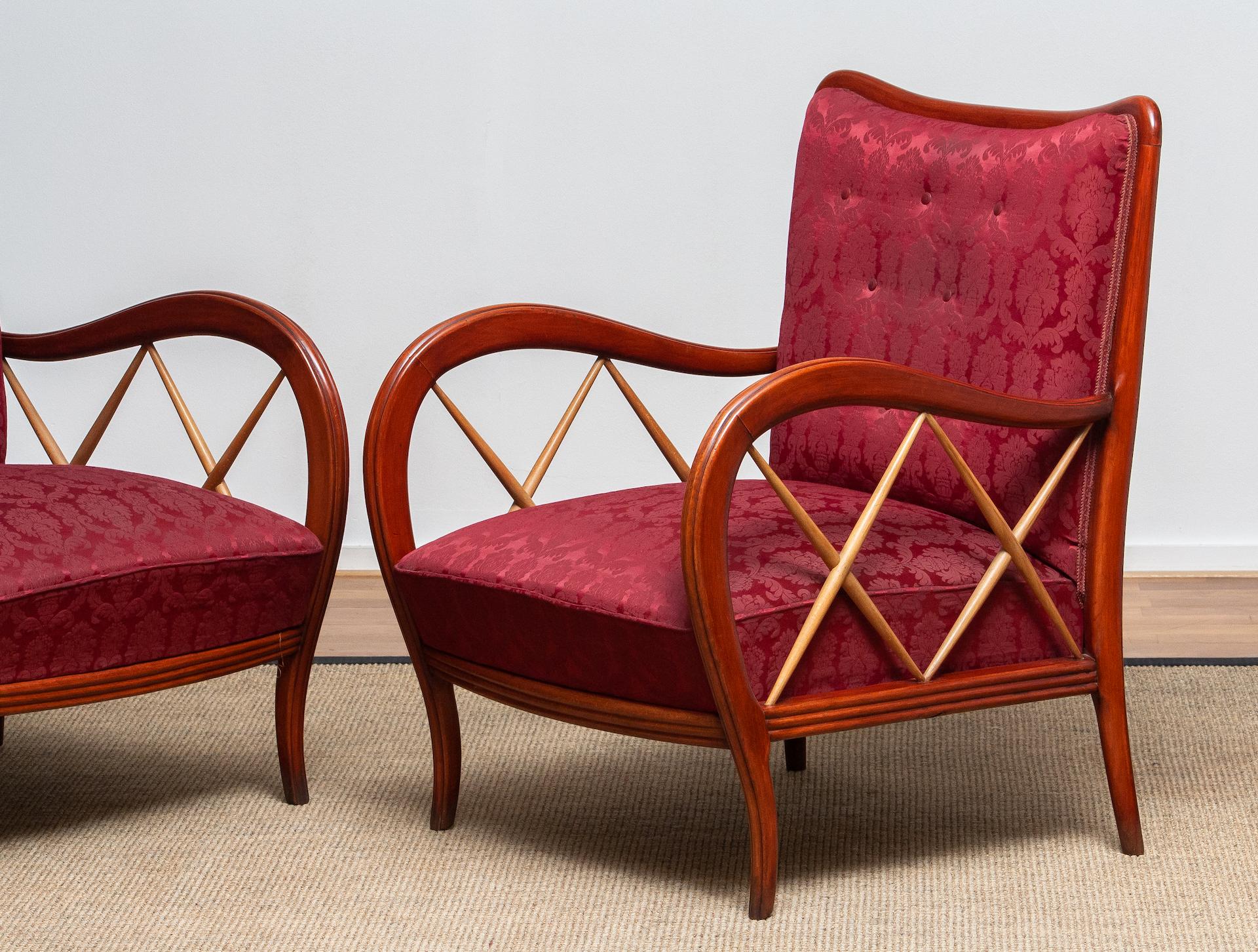 1940s Italian Pair of Paolo Buffa Lounge Chairs in Mahogany and Beech In Good Condition In Silvolde, Gelderland