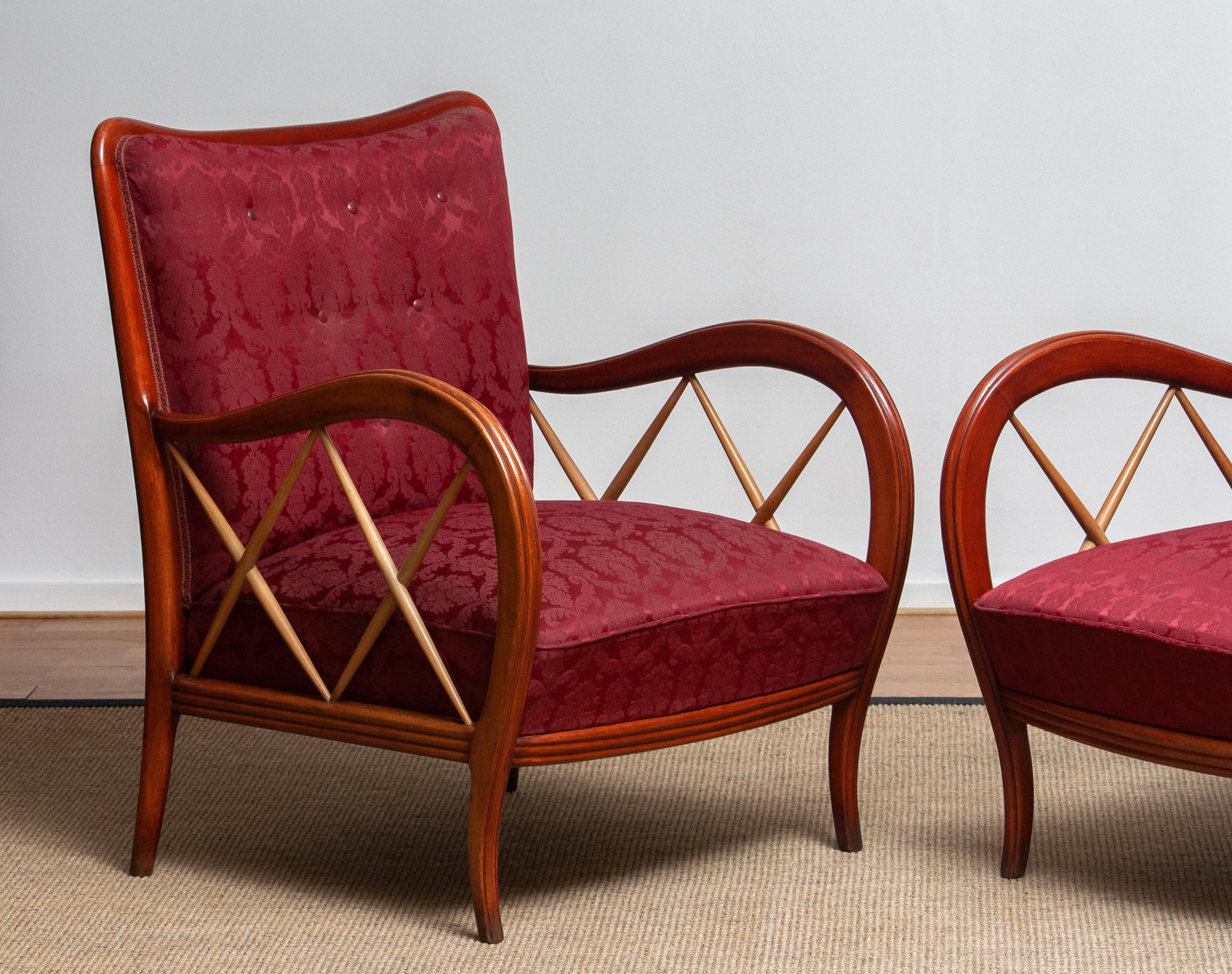 1940s Italian Pair of Paolo Buffa Lounge Chairs in Mahogany and Beech In Good Condition In Silvolde, Gelderland