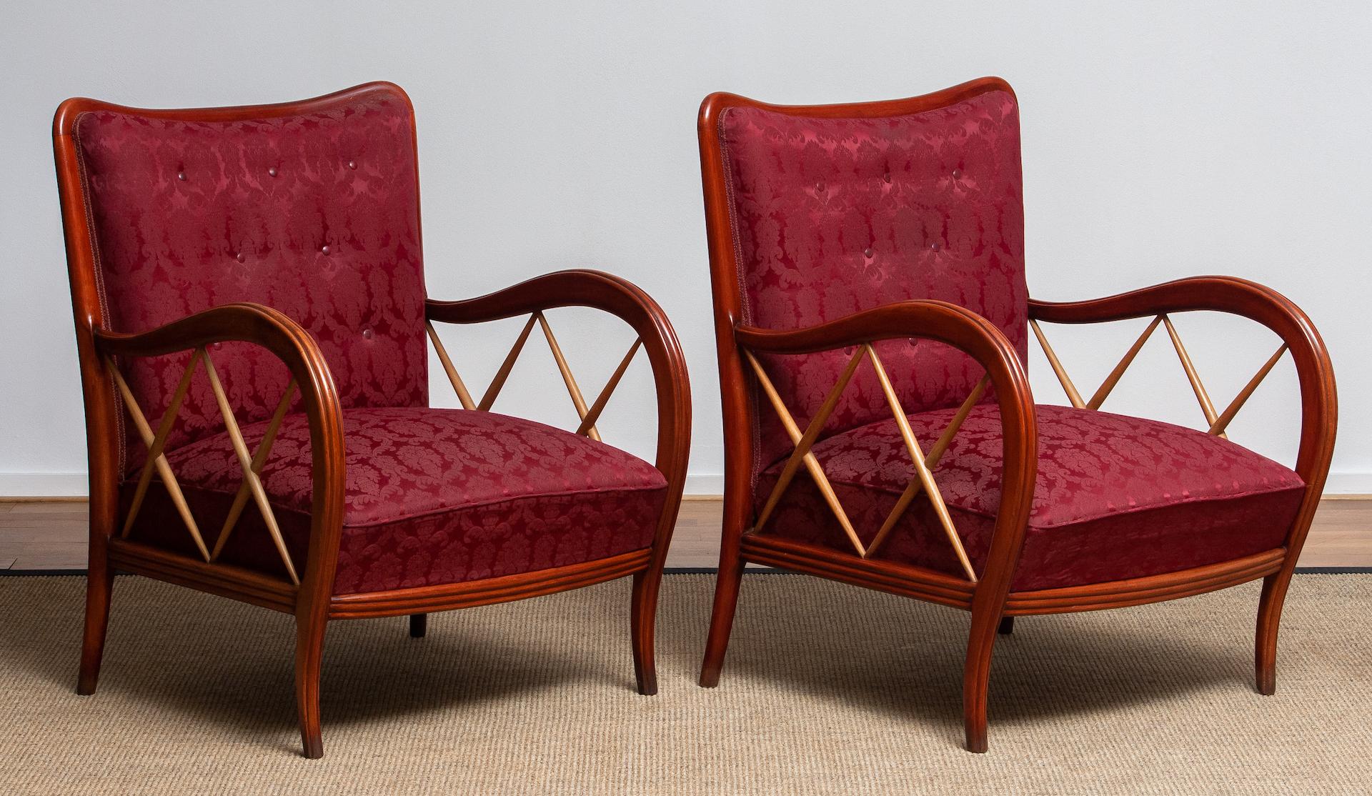 1940s Italian Pair of Paolo Buffa Lounge Chairs in Mahogany and Beech 2