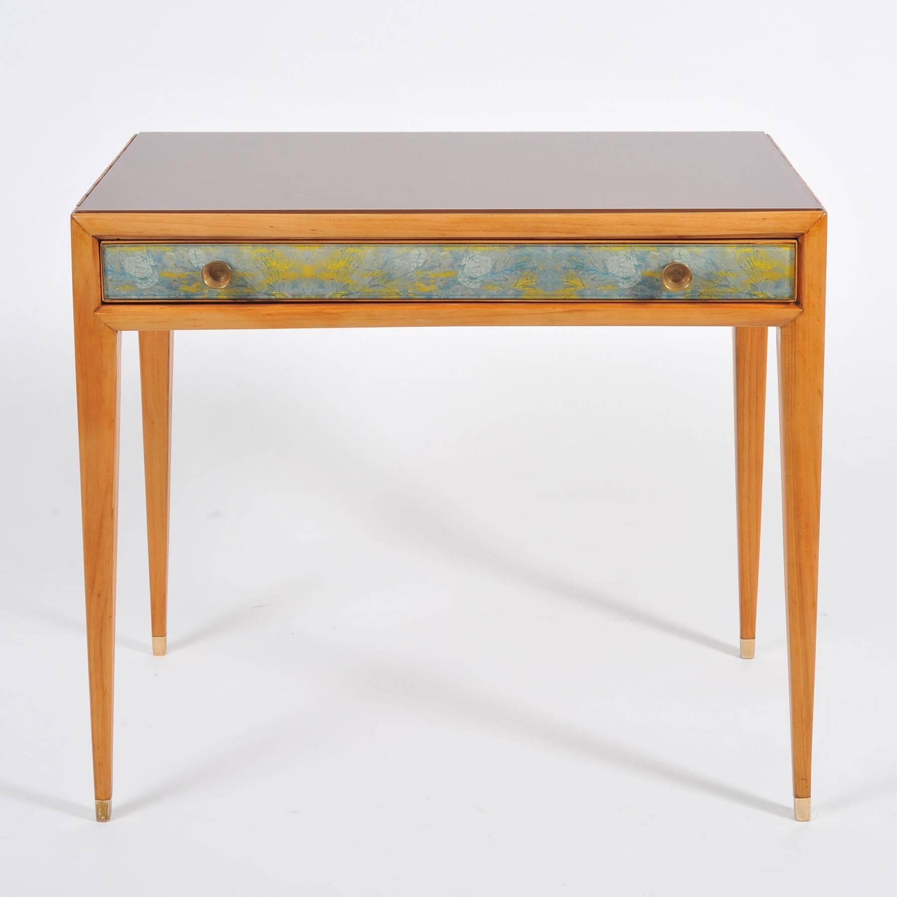 1940s Italian Pear Wood with Amber Glass & Brass Nightstands by Osvaldo Borsani In Excellent Condition In London, GB