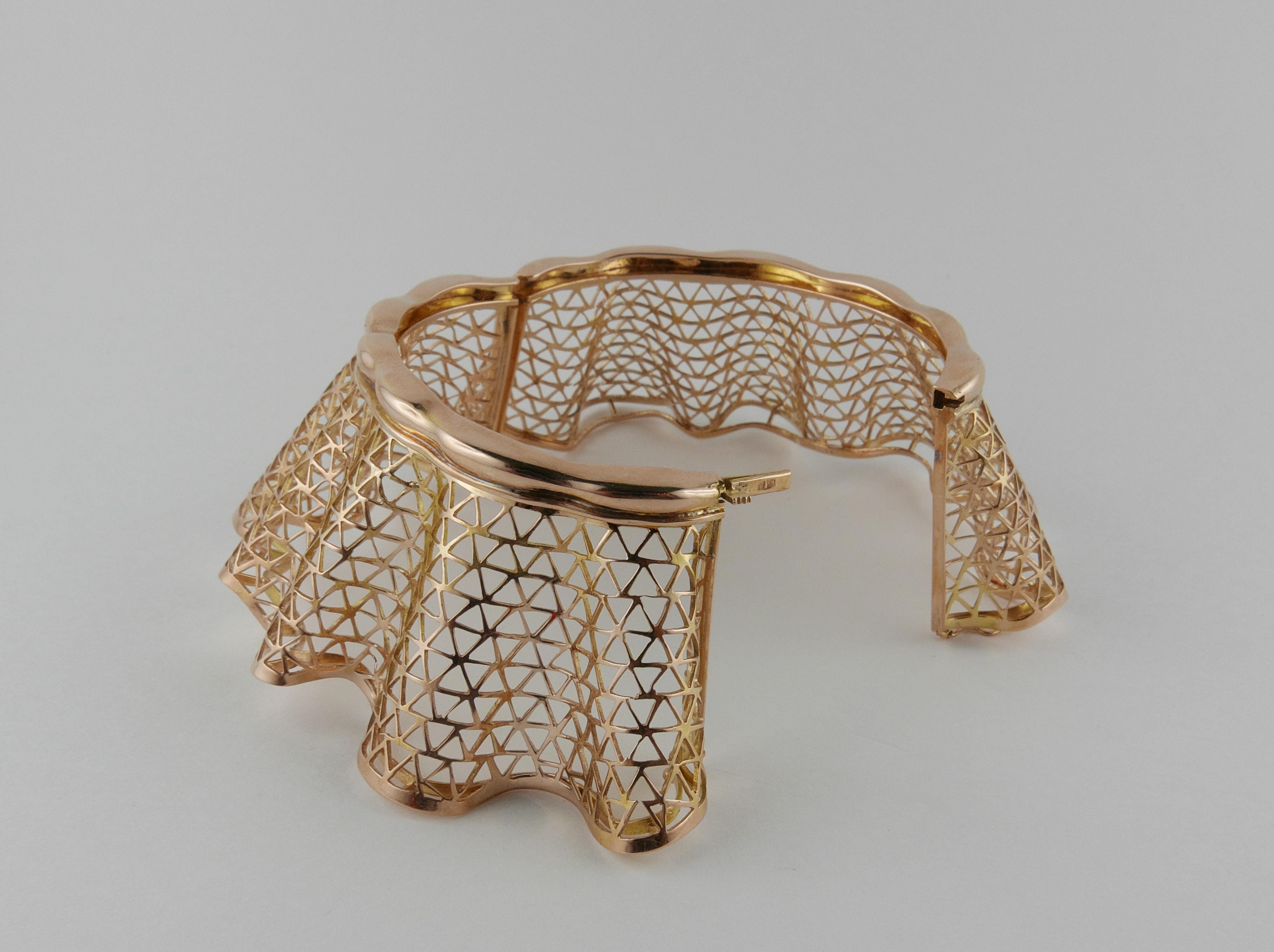 1940s Italian Rose Gold Lacework Bracelet In Good Condition For Sale In Torino, IT