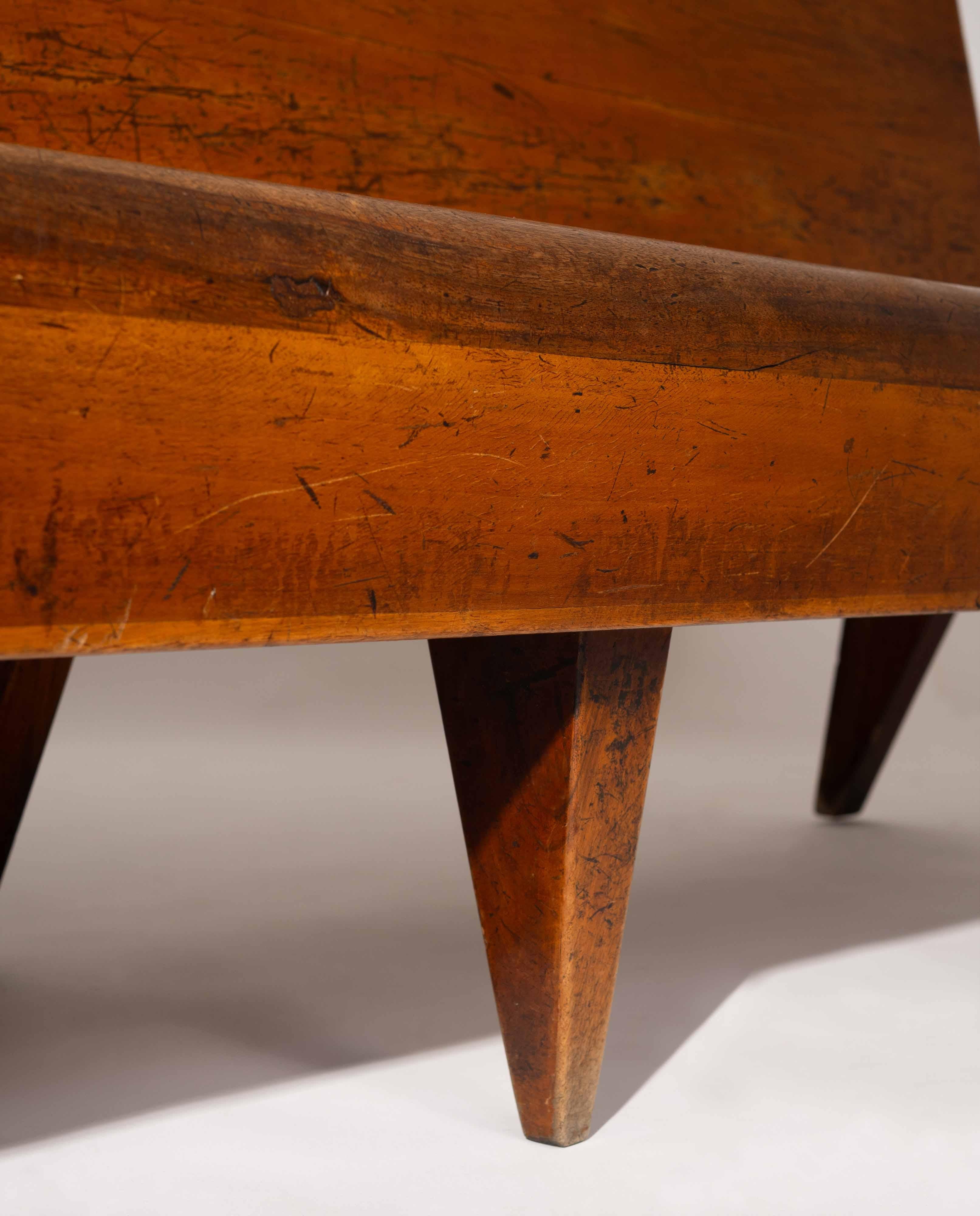 Banco italiano de madera maciza de mediados de siglo de 1940 mediados del siglo XX en venta