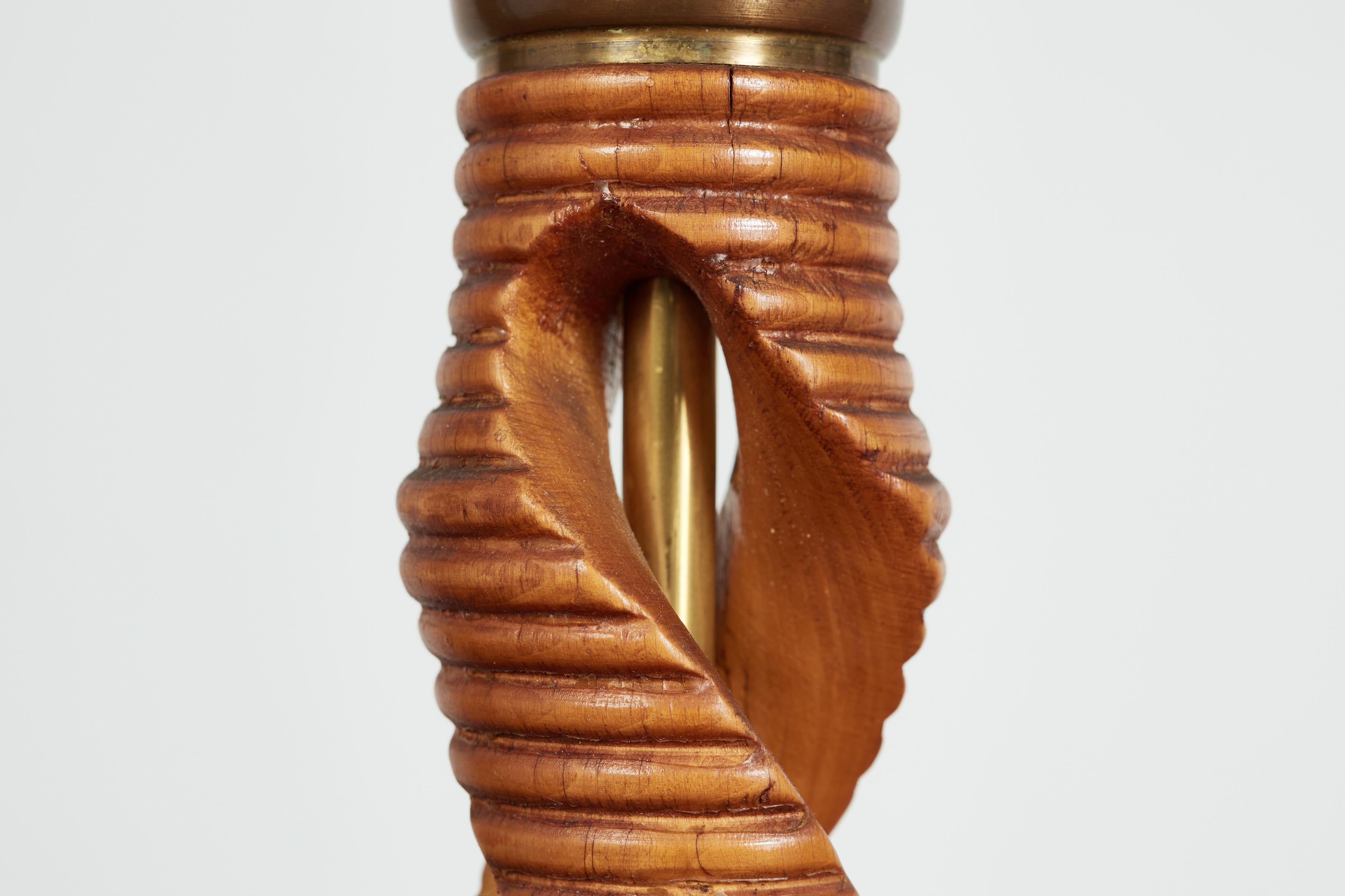1940's Italian Spiral Wood Stehlampe  im Angebot 6