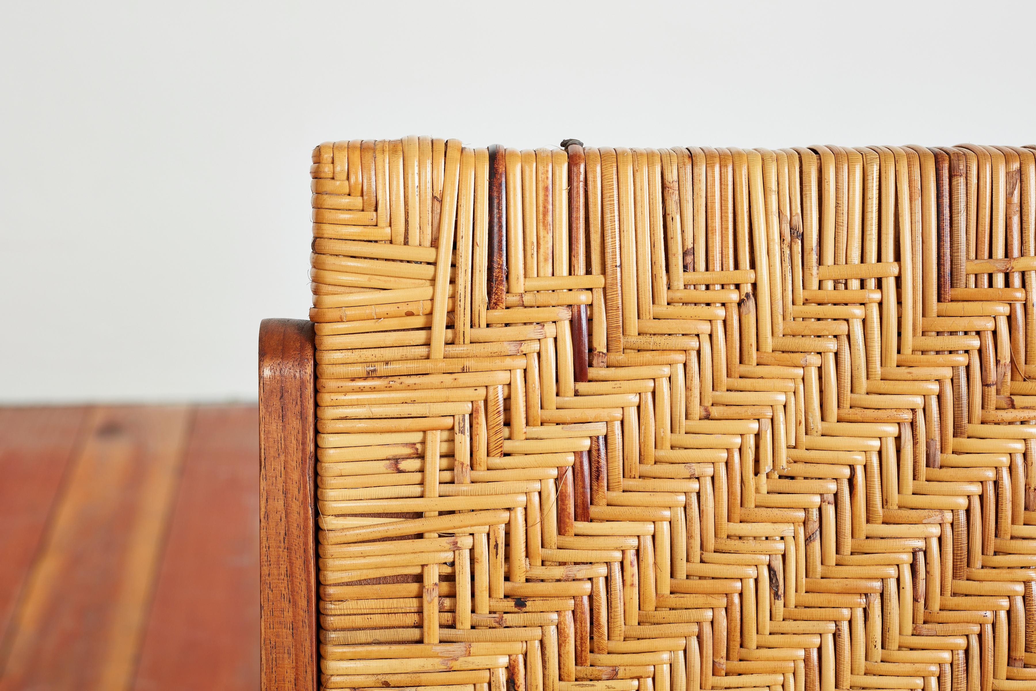 1940s Italian Wicker Settee 7