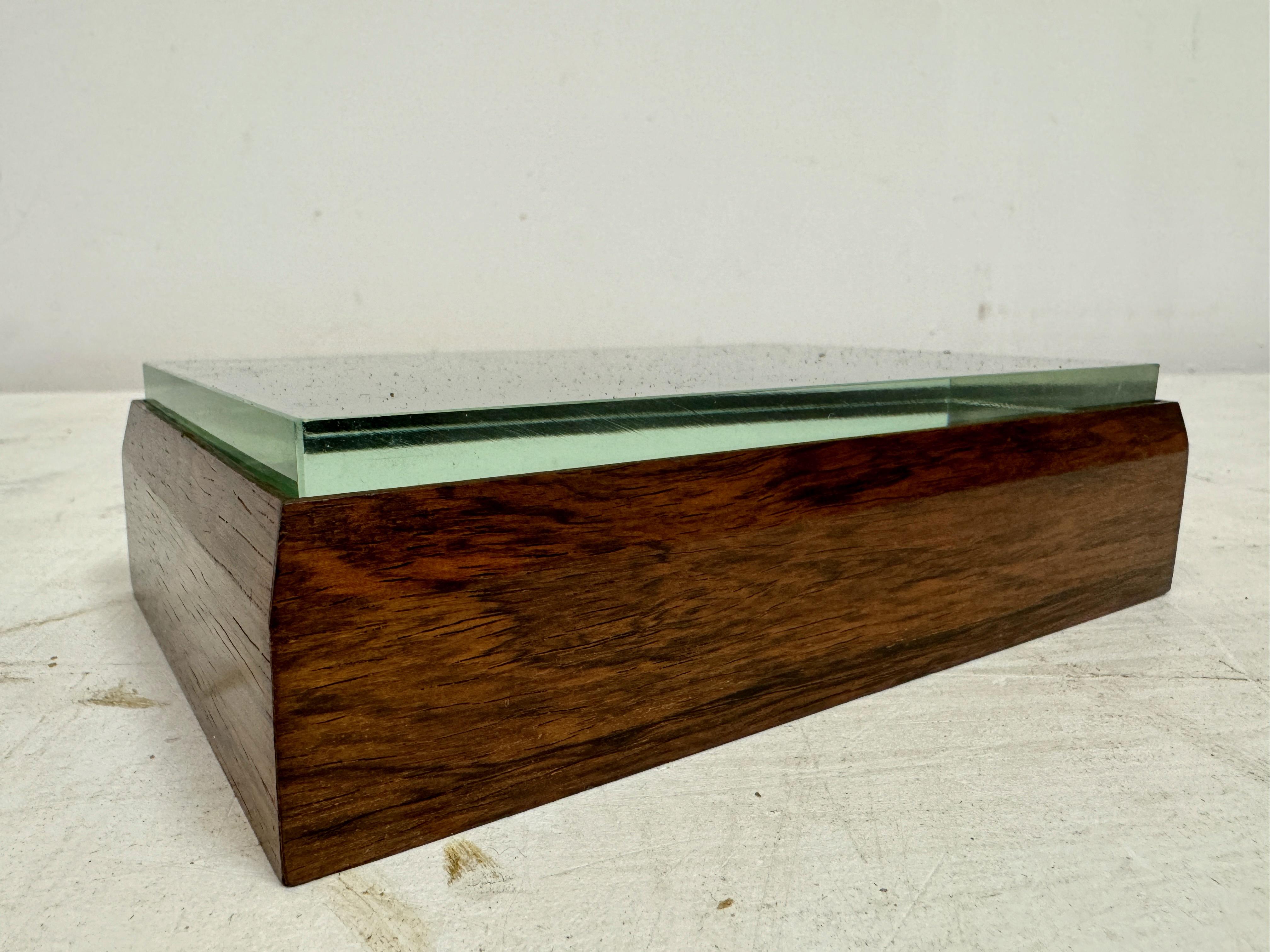 Caja italiana de madera y cristal de los años 40 de Pietro Chiesa para Fontana Arte en venta 3