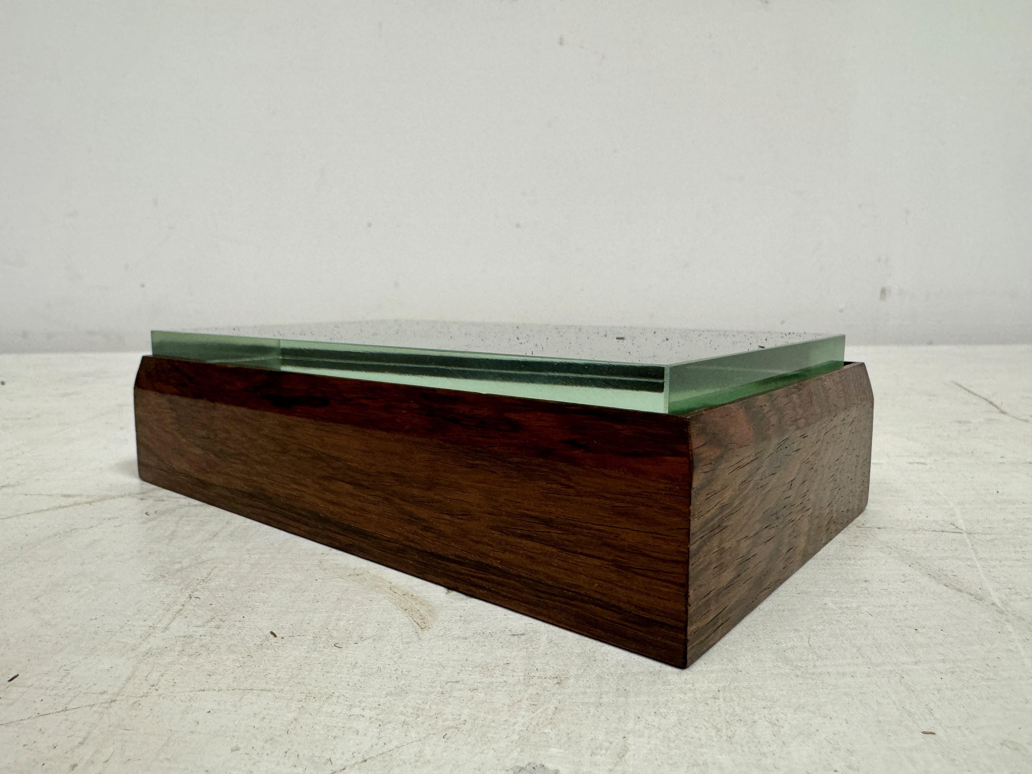 1940s Italian Wood and Glass Box by Pietro Chiesa for Fontana Arte For Sale 2