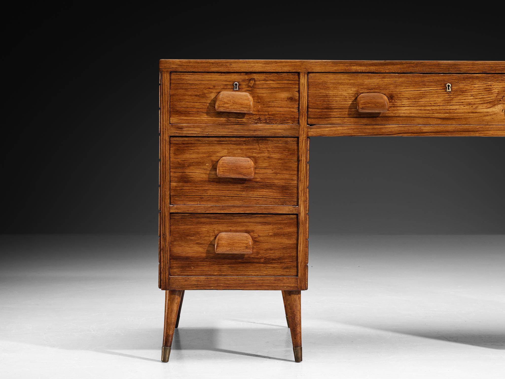 Italiano 1940s Italian Writing Desk in Ash and Brass in vendita