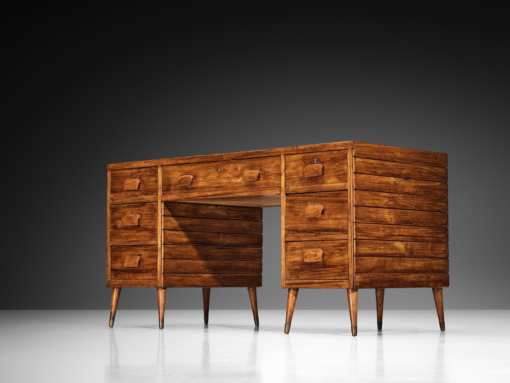 1940s Italian Writing Desk in Ash and Brass In condizioni buone in vendita a Waalwijk, NL