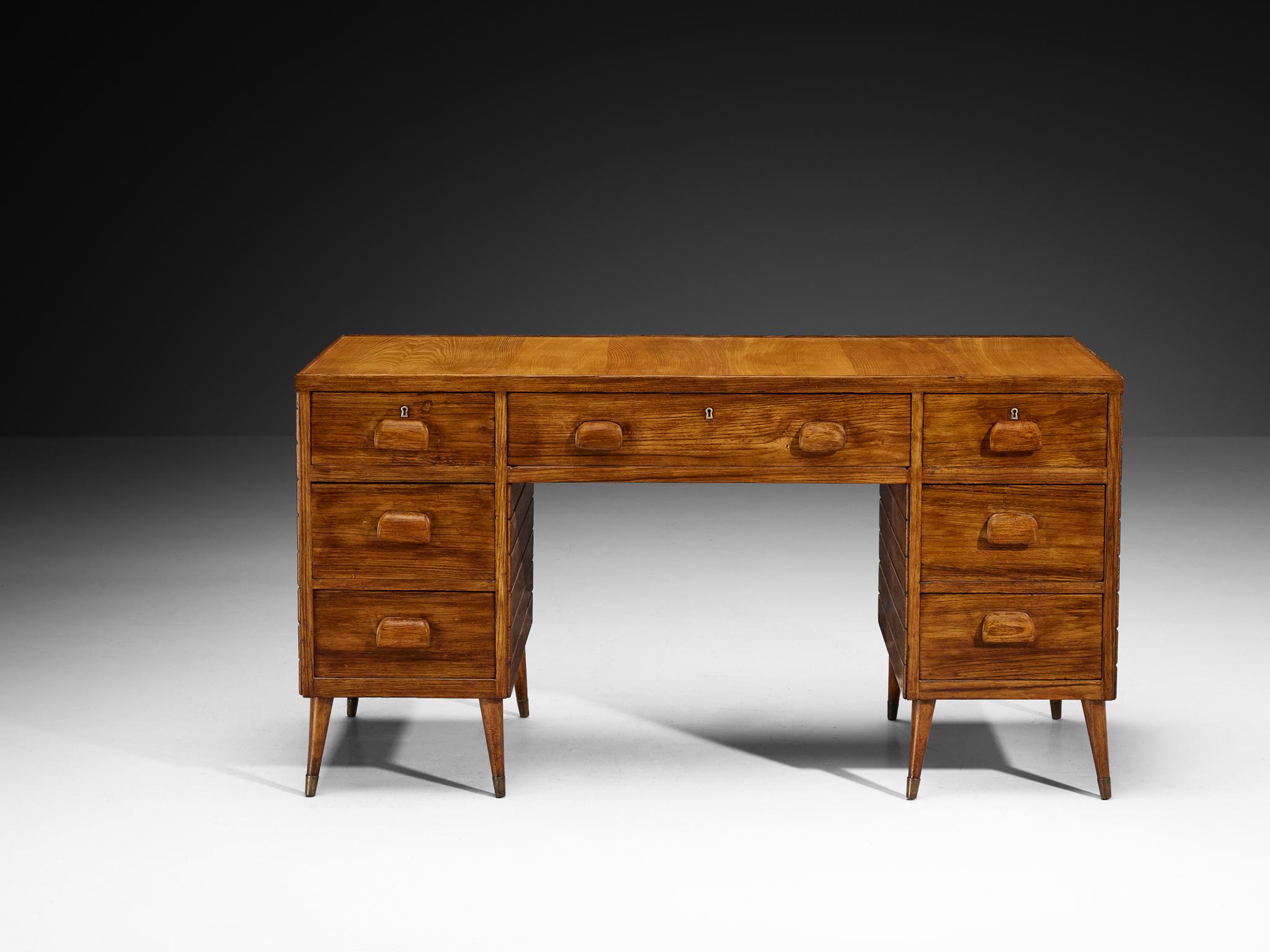 Metà XX secolo 1940s Italian Writing Desk in Ash and Brass in vendita