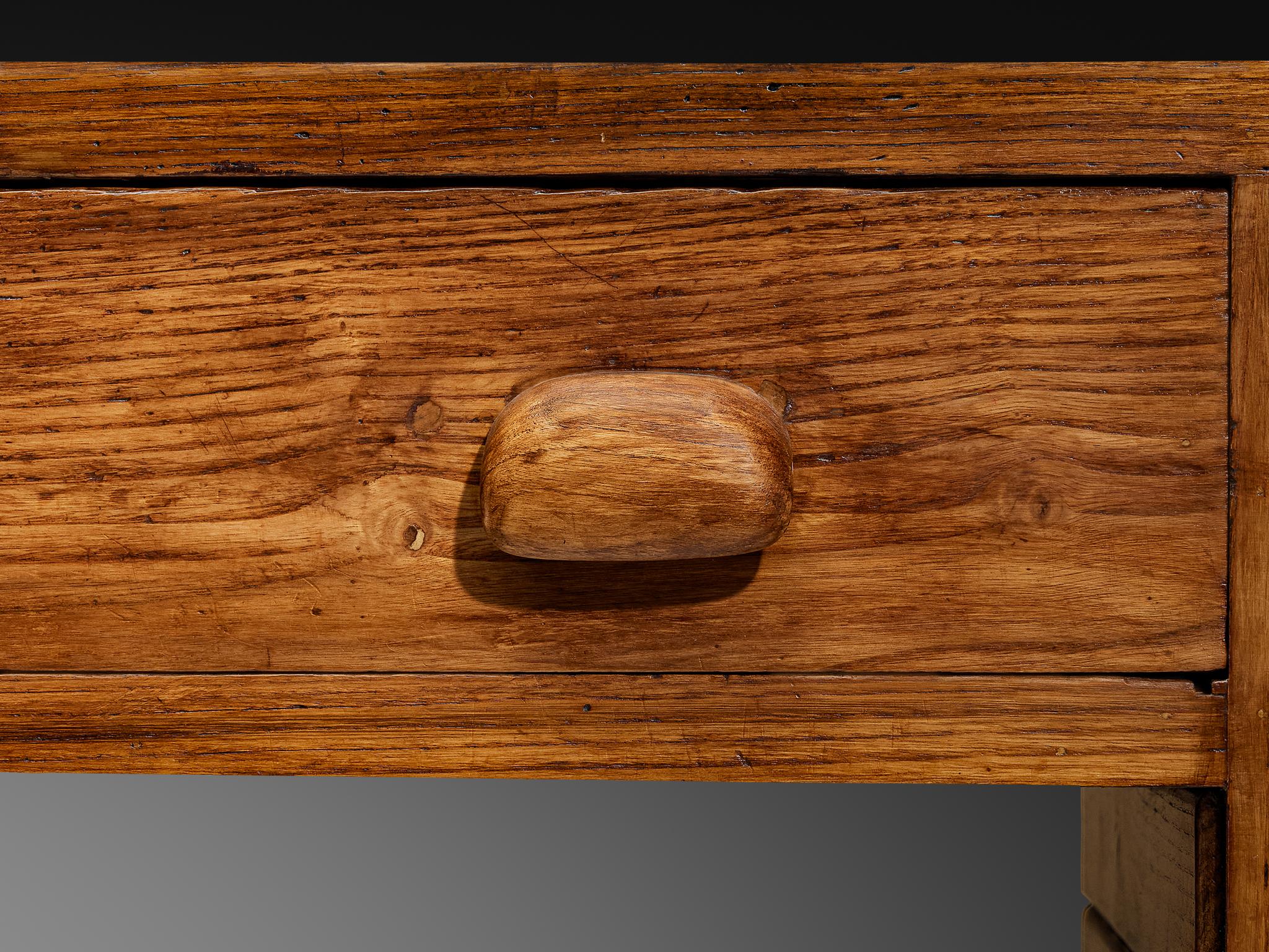 Escritorio italiano de los años 40 en fresno y latón en venta 1