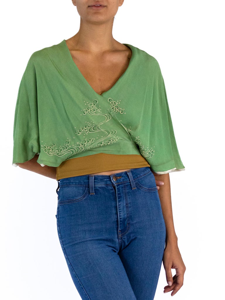 Top japonés de seda verde jade de 1940 en venta en 1stDibs