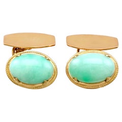 1940s, Cabochon Cut Jade or Natural Jadeite Cufflinks in Yellow Gold