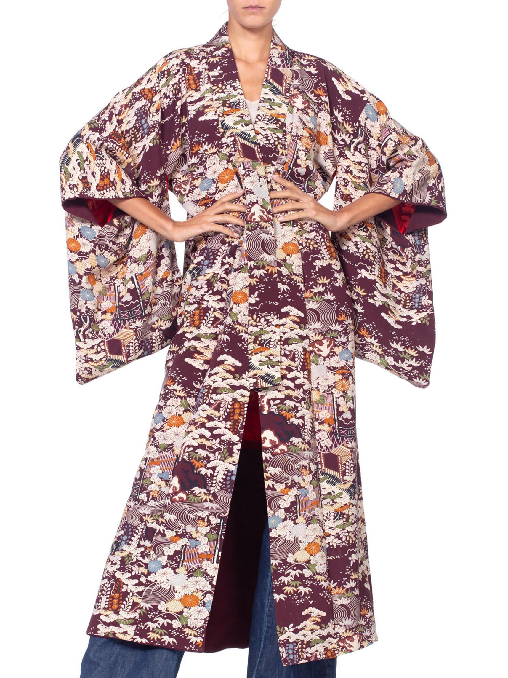 Beige 1940'S Silk Japanese Batik Printed Burgundy Floral  Kimono For Sale