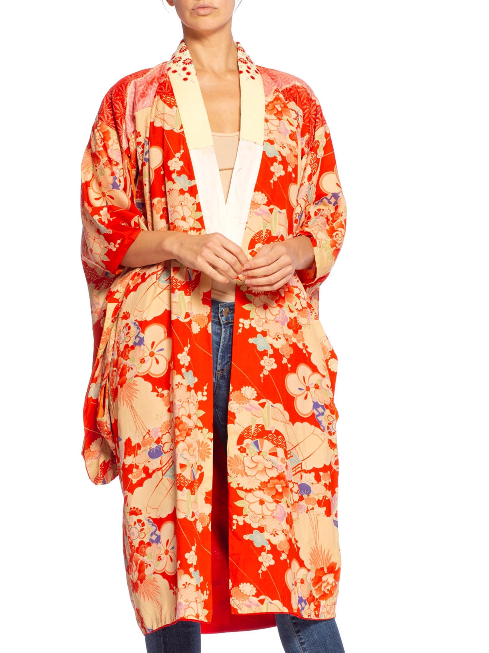 1940er Koralle Rot & Rosa Seide Origami Kranich Druck Kimono mit Handstickerei im Angebot 4