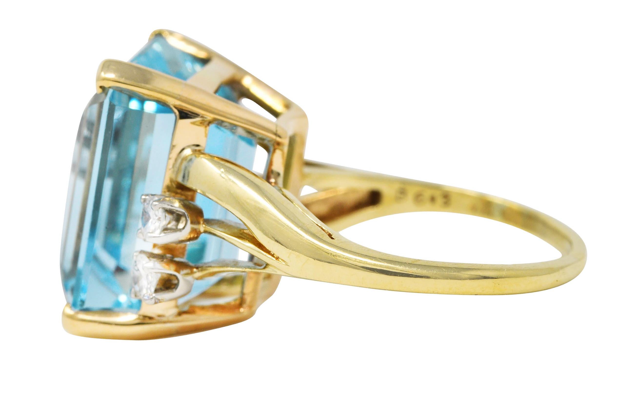 Women's or Men's 1940's J.E. Caldwell Retro 10.15 Aquamarine Diamond 14 Karat Two-Tone Ring