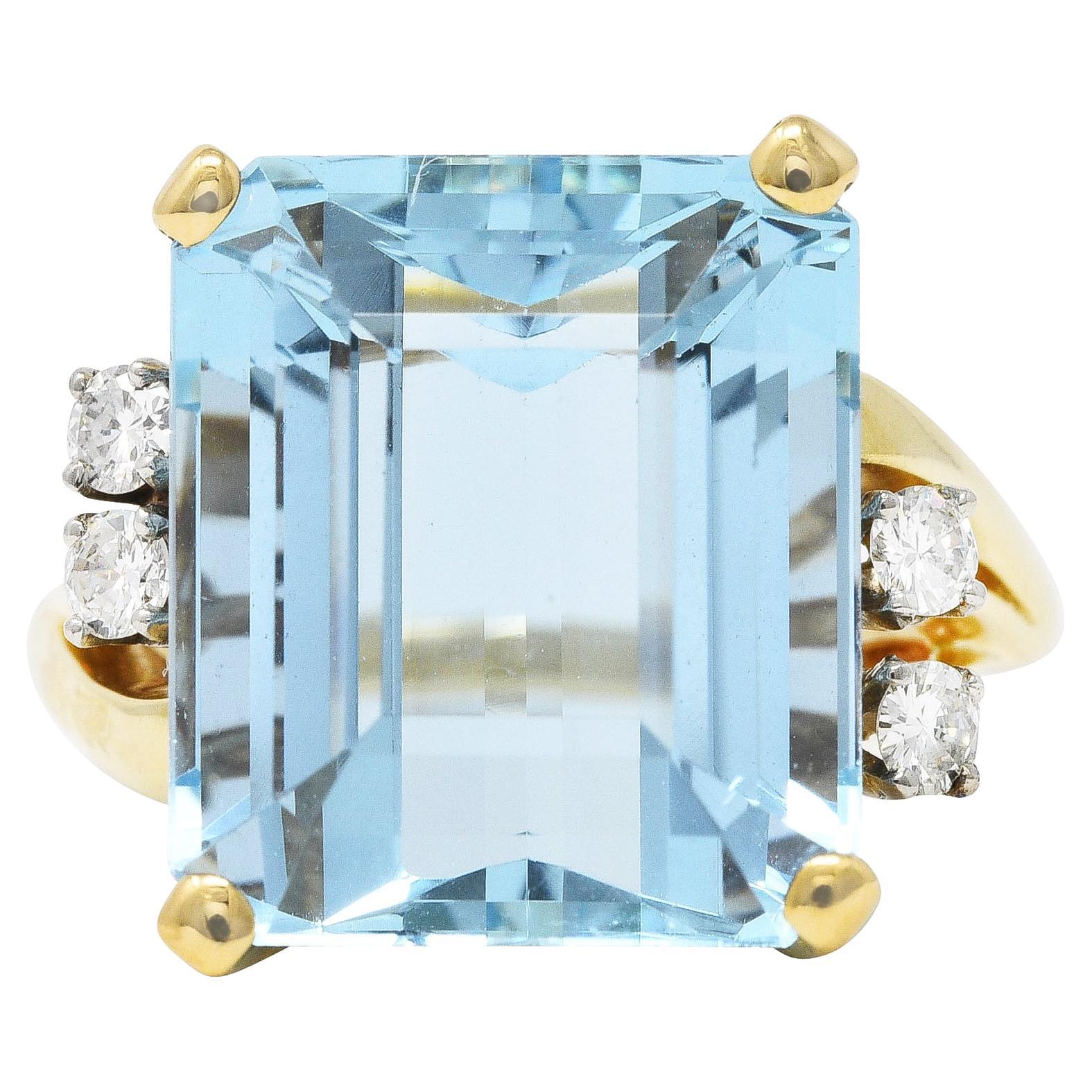 1940's J.E. Caldwell Retro 10.15 Aquamarine Diamond 14 Karat Two-Tone Ring