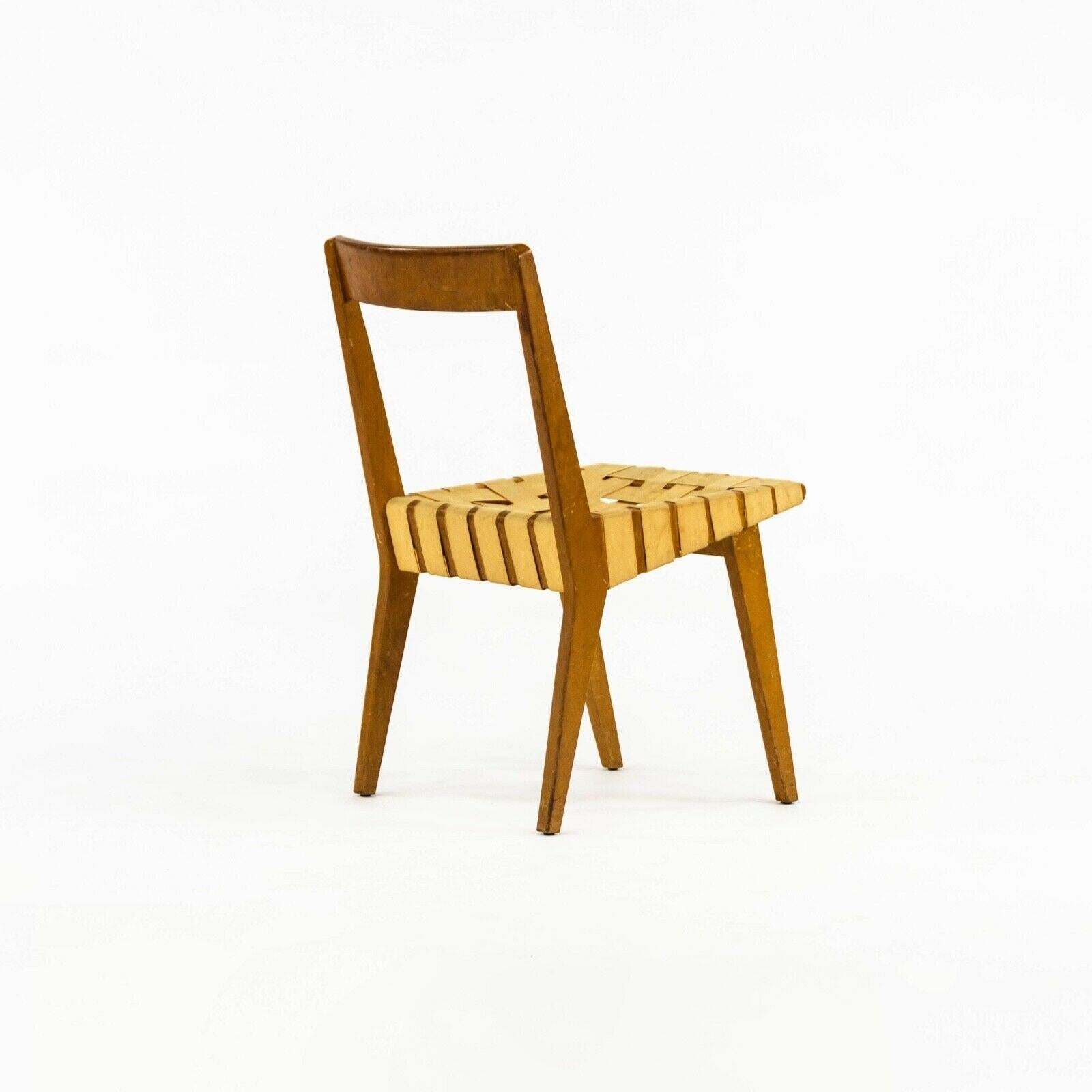 1940s Jens Risom For Knoll Associates 666 WSP Dining Chair with Webbing in Maple In Good Condition For Sale In Philadelphia, PA