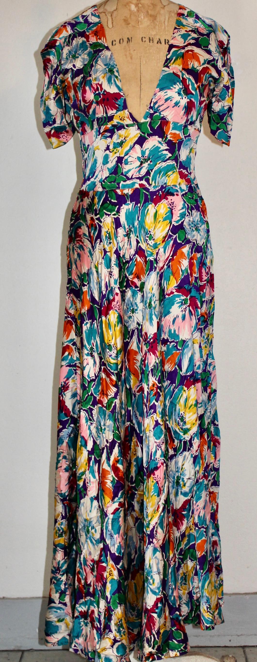 Vestido de seda floral color 'joya' de los años 40 en Bueno estado para la venta en Sharon, CT