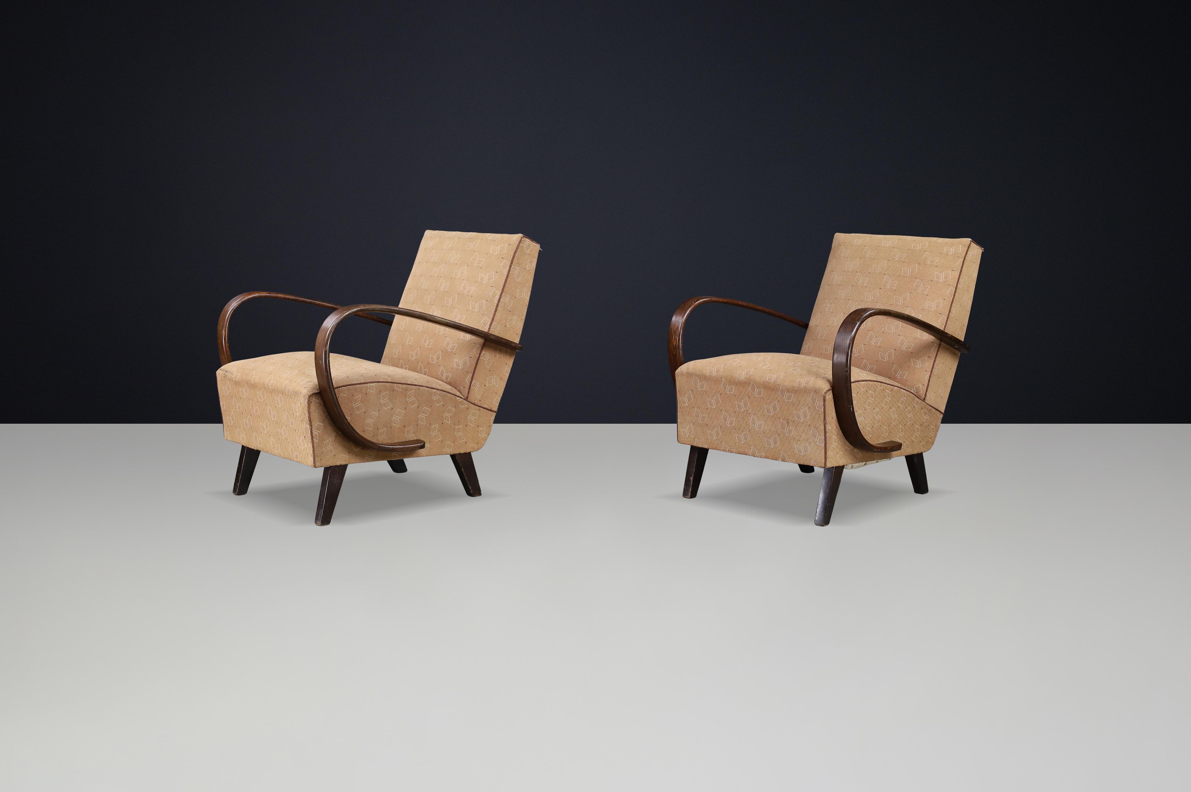 20th Century 1940s Jindřich Halabala H-227 Bentwood Armchairs with Original Upholstery For Sale