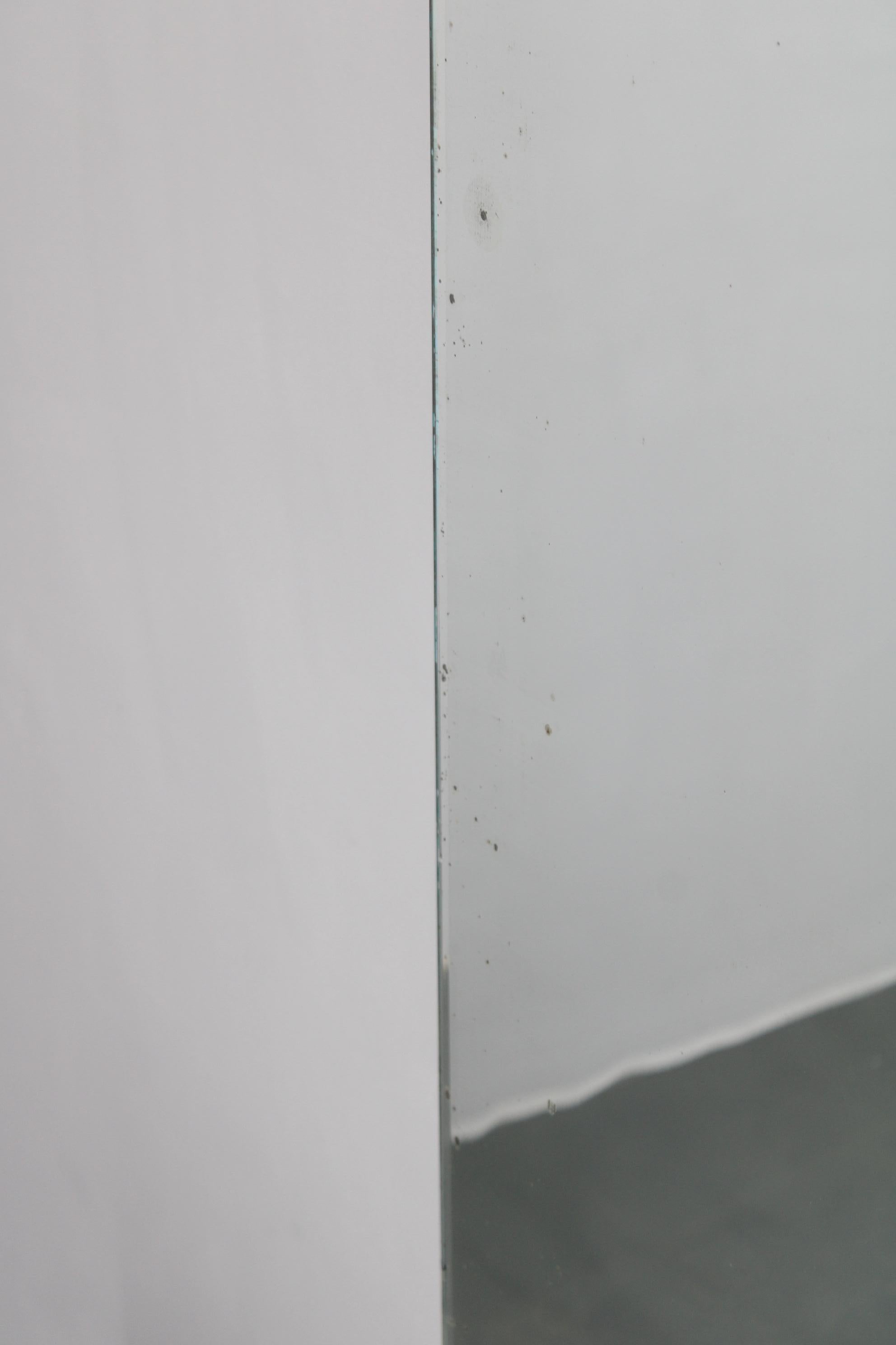Armoire à miroirs Jindrich Halabala des années 1940, Tchécoslovaquie en vente 5