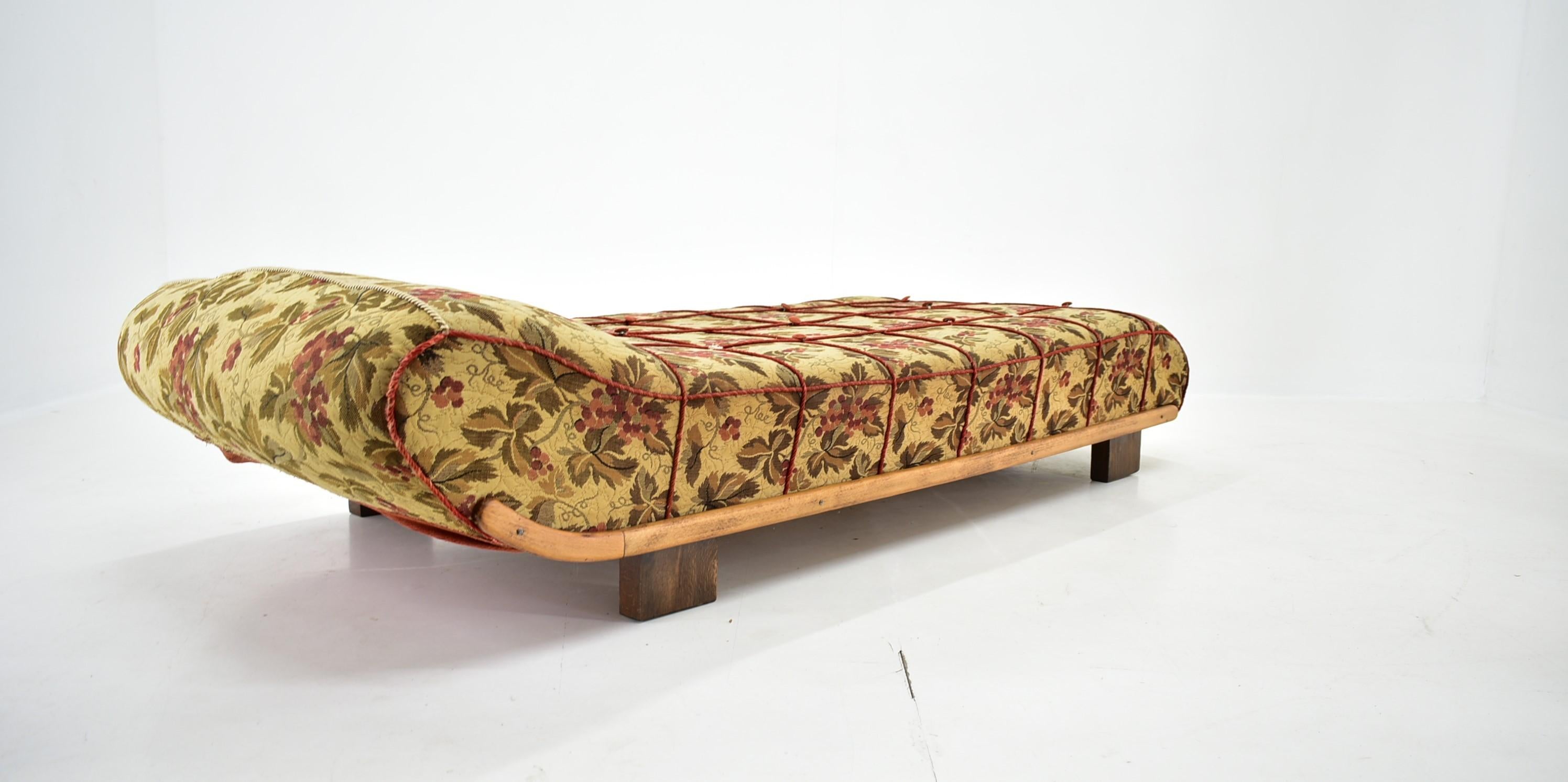 1940s Jindřich Halabala Sofa or Bed for UP Závody, Czechoslovakia For Sale 8