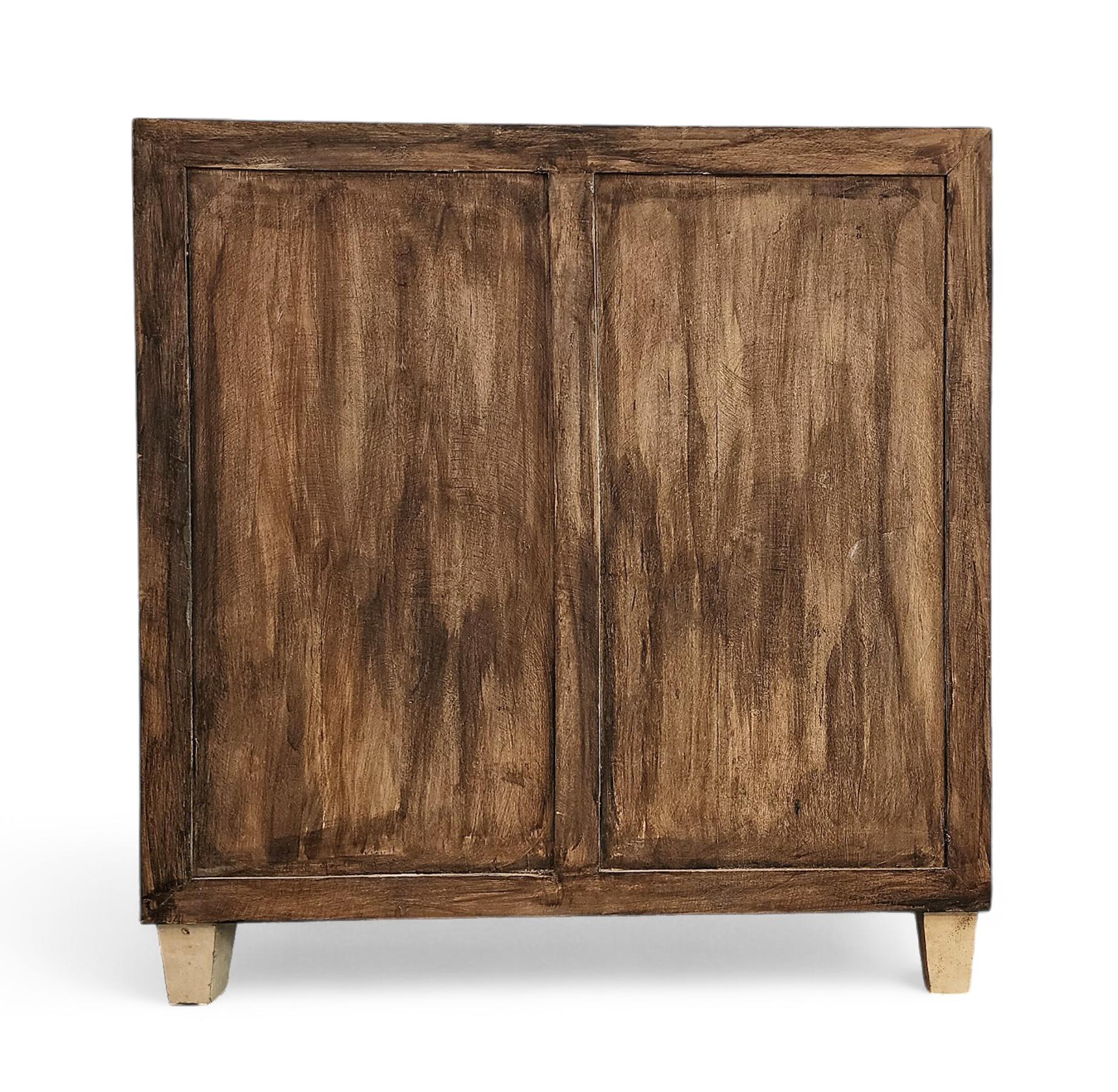1940s J.M. Frank-Style Parchment-Covered Wood Cabinet by Comte S.A., Argentina in vendita 3