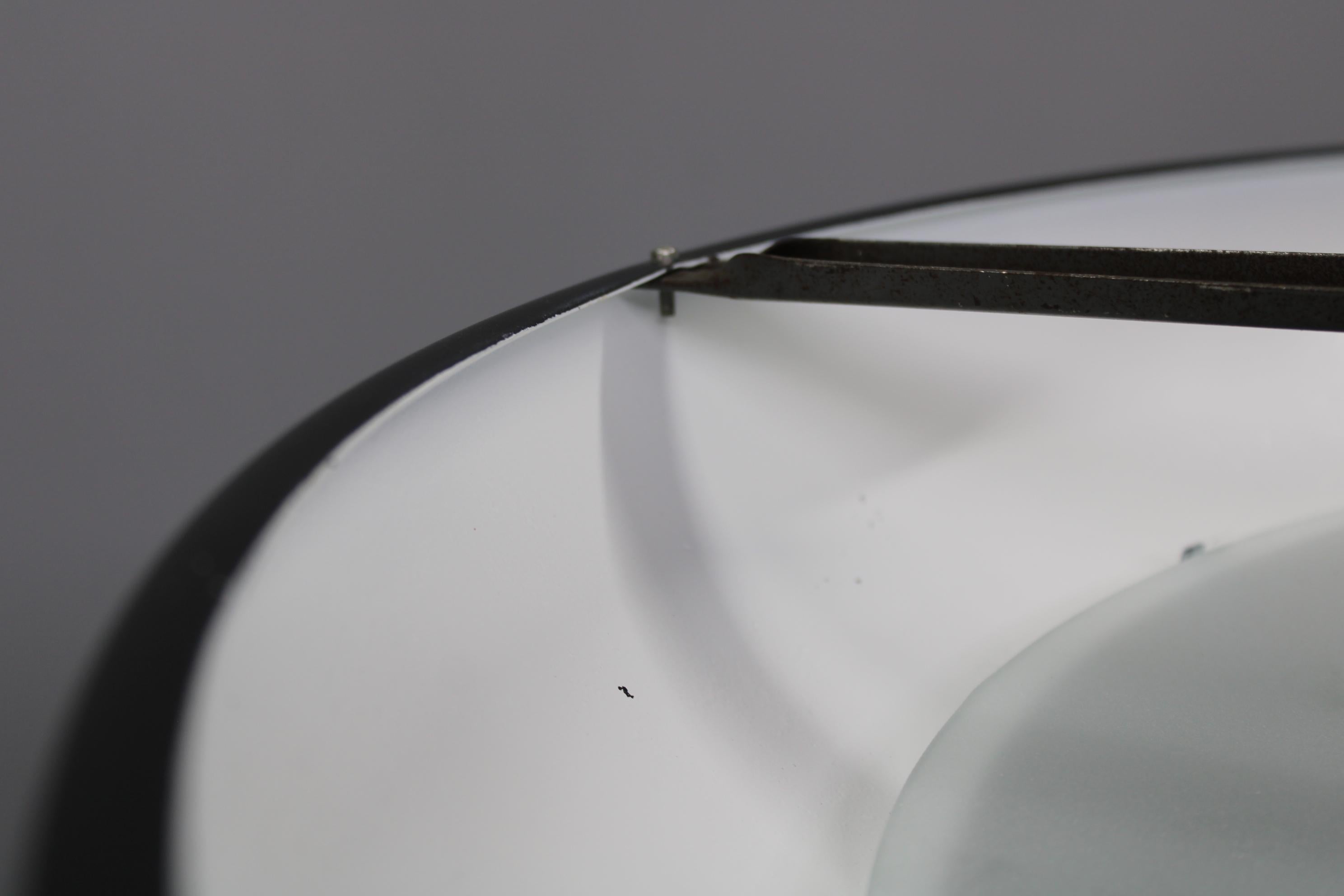 Lampada a sospensione UFO di Josef Hůrka per Napako del 1940, metallo e vetro, restaurata in vendita 5