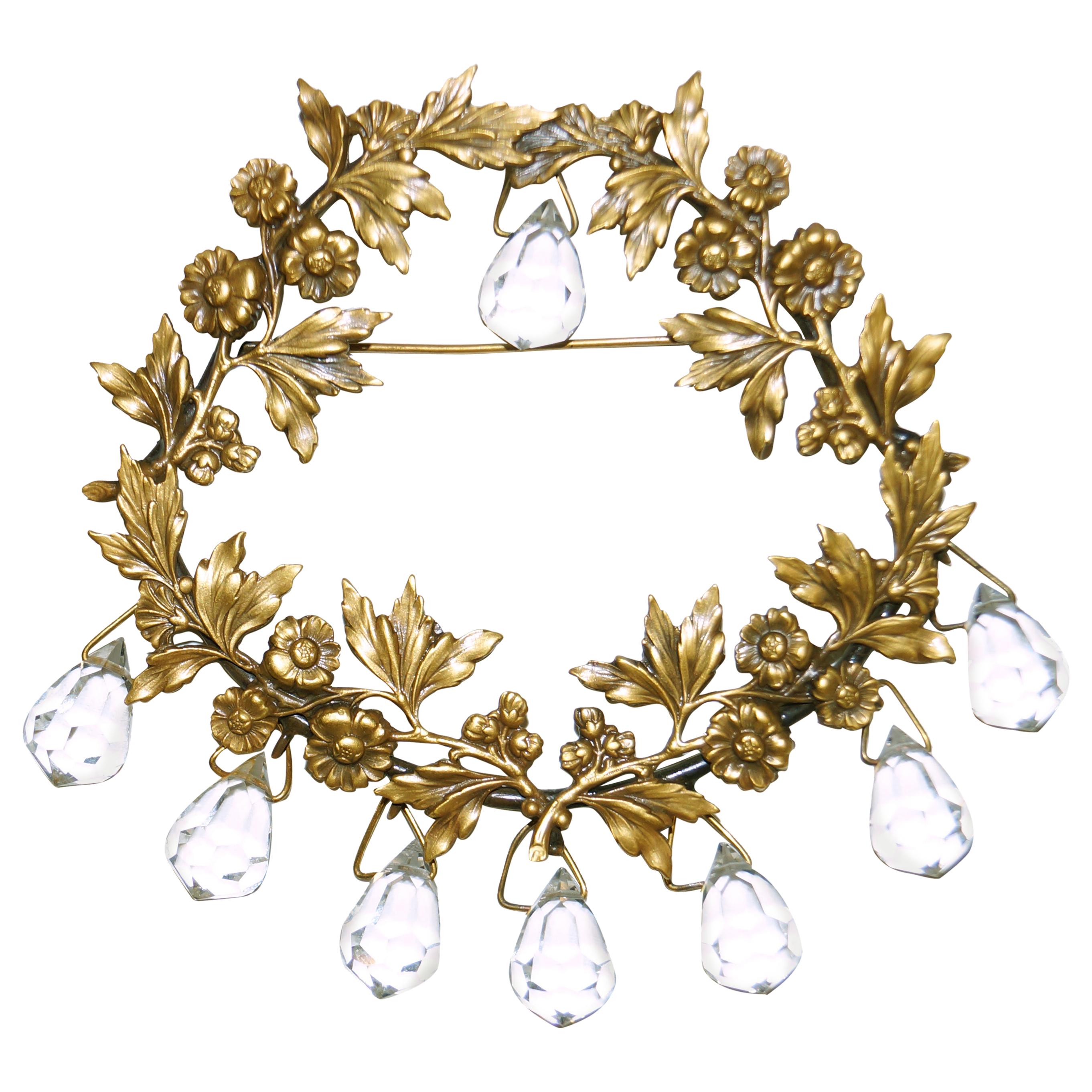  1940s Joseff of Hollywood Chandelier Floral Wreath Brooch in Russian Gold Fin For Sale