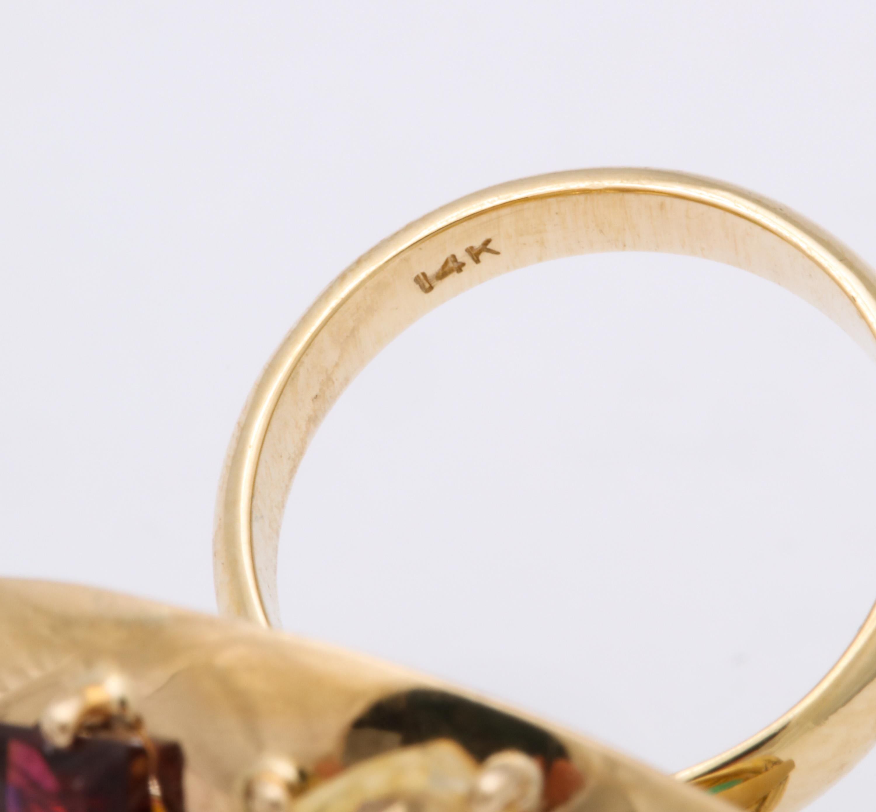 1940s Jumbo Multicolored Stones Satellite Bombe Gold Cocktail Ring For Sale 6