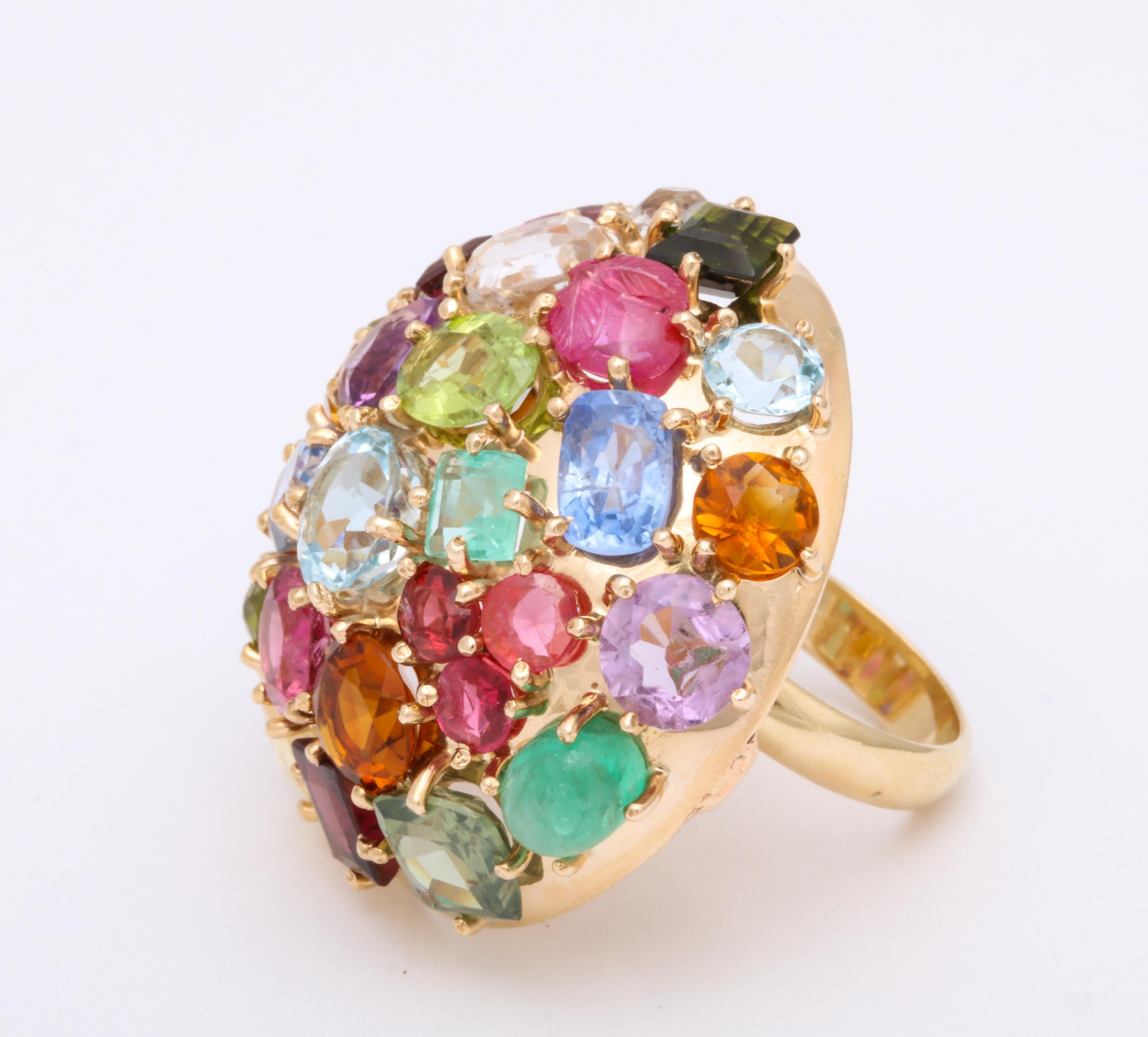 1940s Jumbo Multicolored Stones Satellite Bombe Gold Cocktail Ring For Sale 3