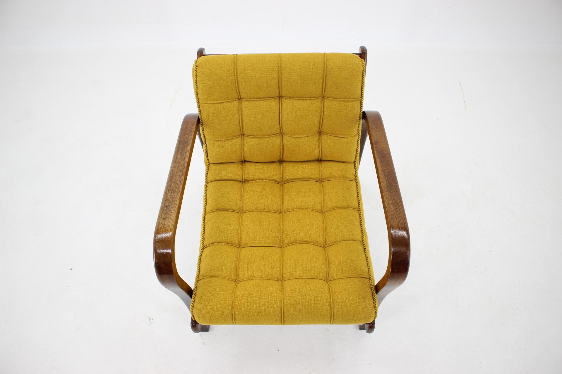 1940s Karel Kozelka And Antonin Kropacek Oak Armchair, Czechoslovakia In Good Condition In Praha, CZ