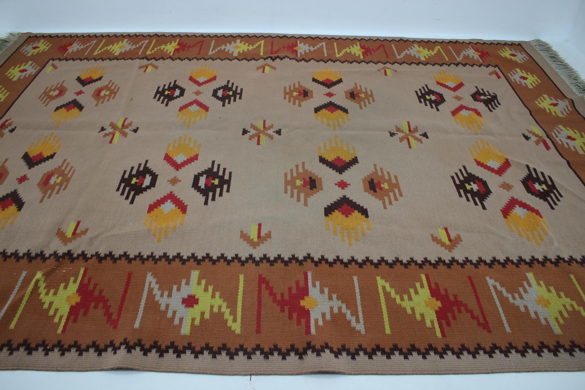 1940s Kilim wool Carpet/Rug, Czechoslovakia In Good Condition For Sale In Praha, CZ