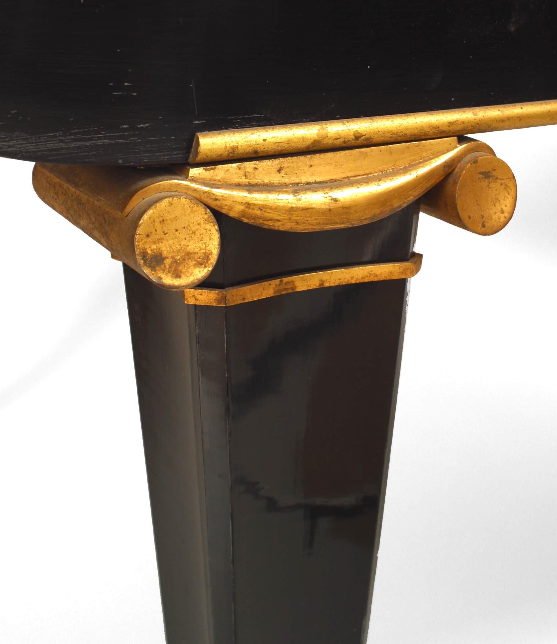 French Mid-Century Ormolu Ebonized Dining Table In Good Condition For Sale In New York, NY