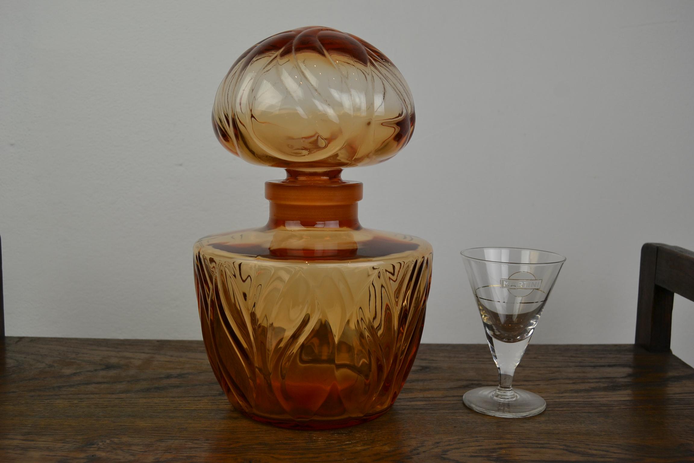 1940s Large Faberge Perfume Display Bottle in Amber Glass, France 10