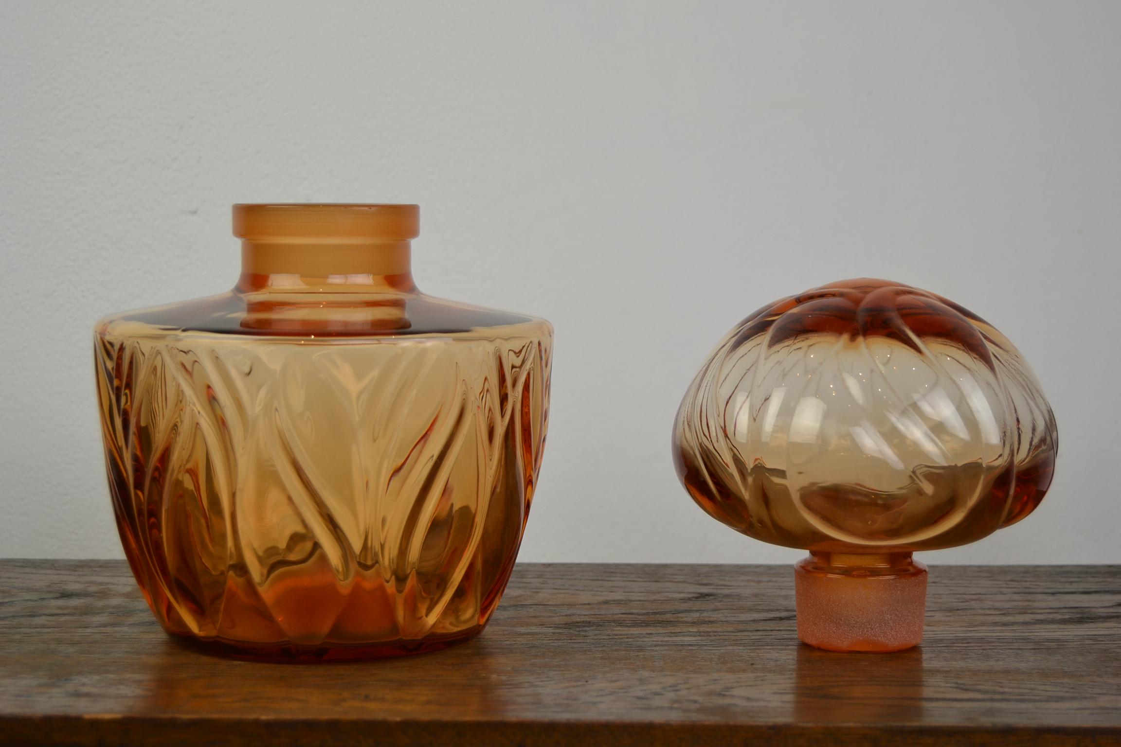 1940s Large Faberge Perfume Display Bottle in Amber Glass, France In Good Condition In Antwerp, BE