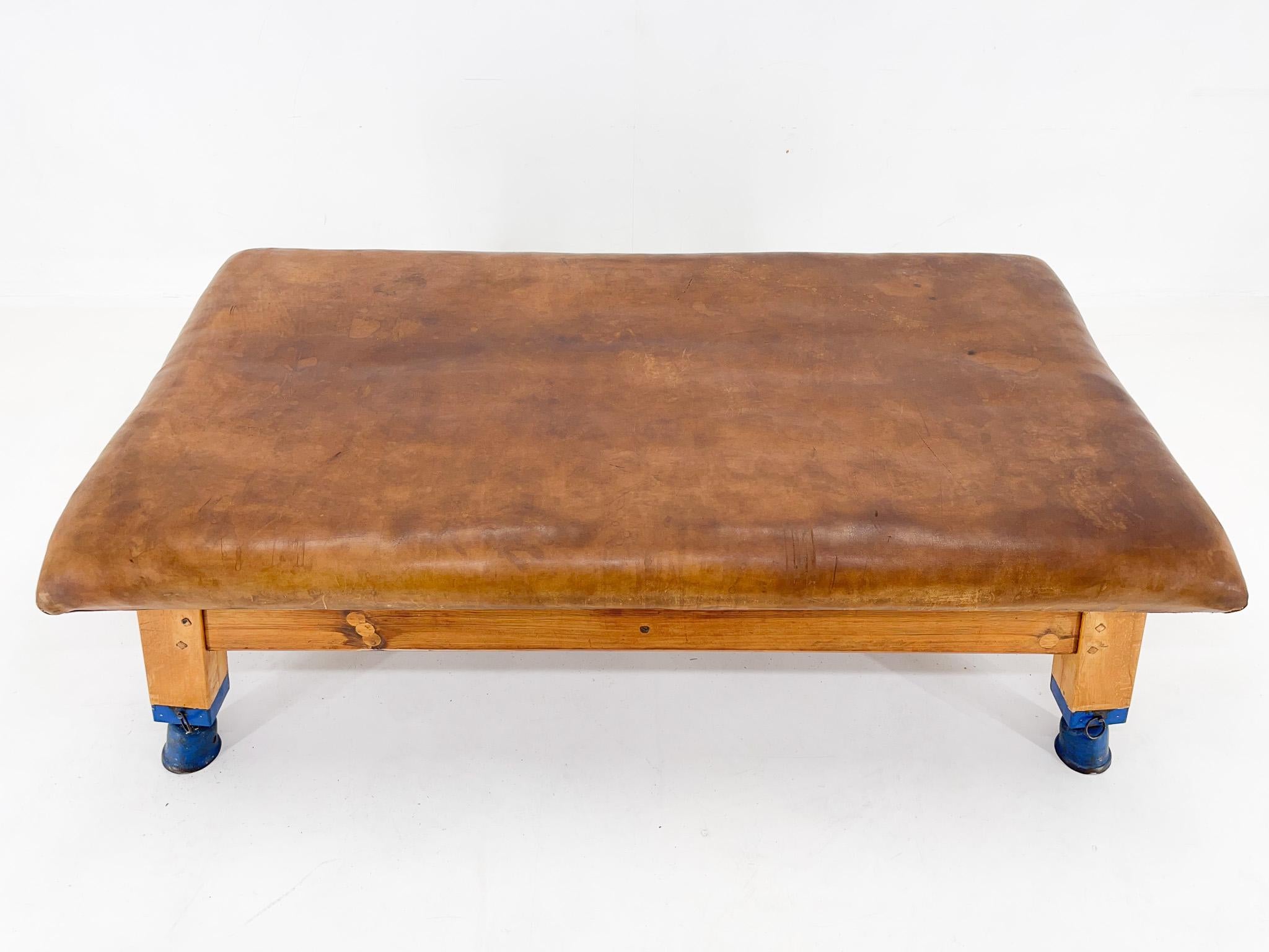 1940s Large Leather & Wood Gym Bench, Czechoslovakia For Sale 5